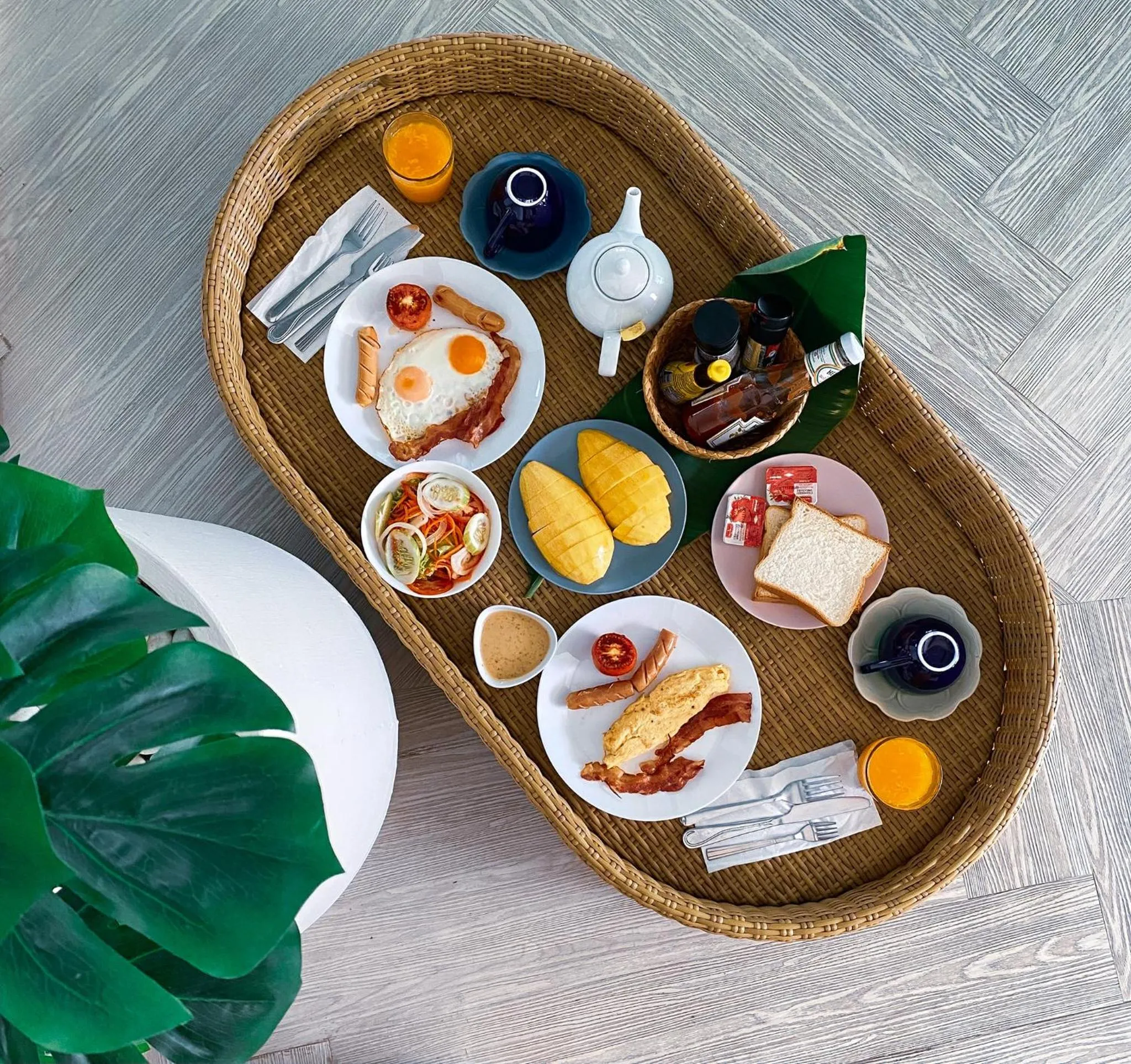 Restaurant/places to eat in The Melody Phuket - SHA Extra Plus