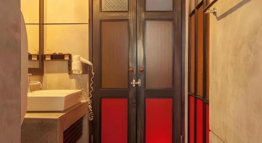 Pak Ping Ing Tang Boutique Hotel