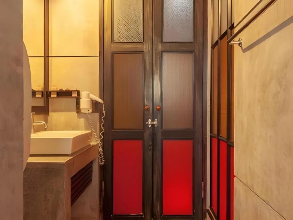 Pak Ping Ing Tang Boutique Hotel