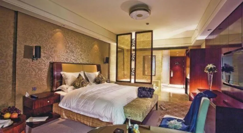 Bed in Shangyu International Hotel