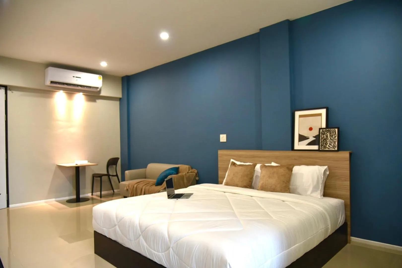 Dining area, Bed in HAKKA Wellness Residence