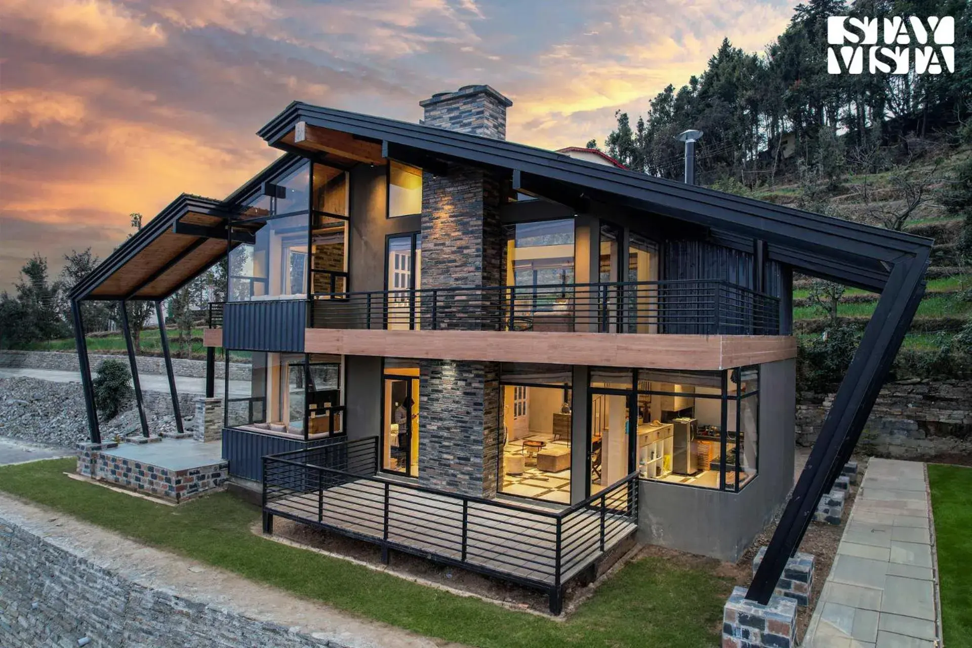 StayVista at Mountain Melody with Heater & Indoor-Outdoor Games StayVista at Mountain Melody with Heater & Indoor-Outdoor Games