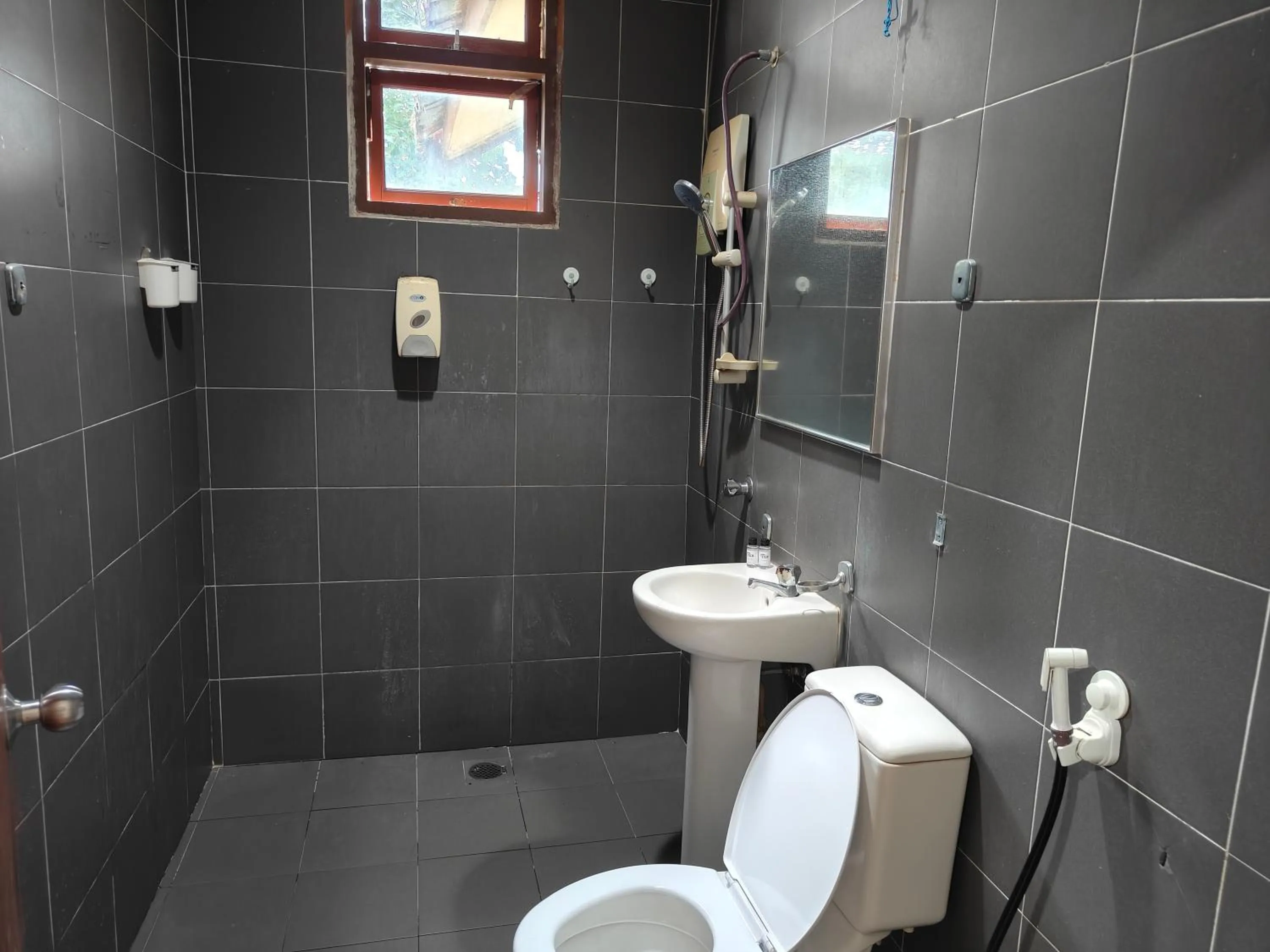 Shower in TERENGGANU EQUESTRIAN RESORT (PADDOCK INN)