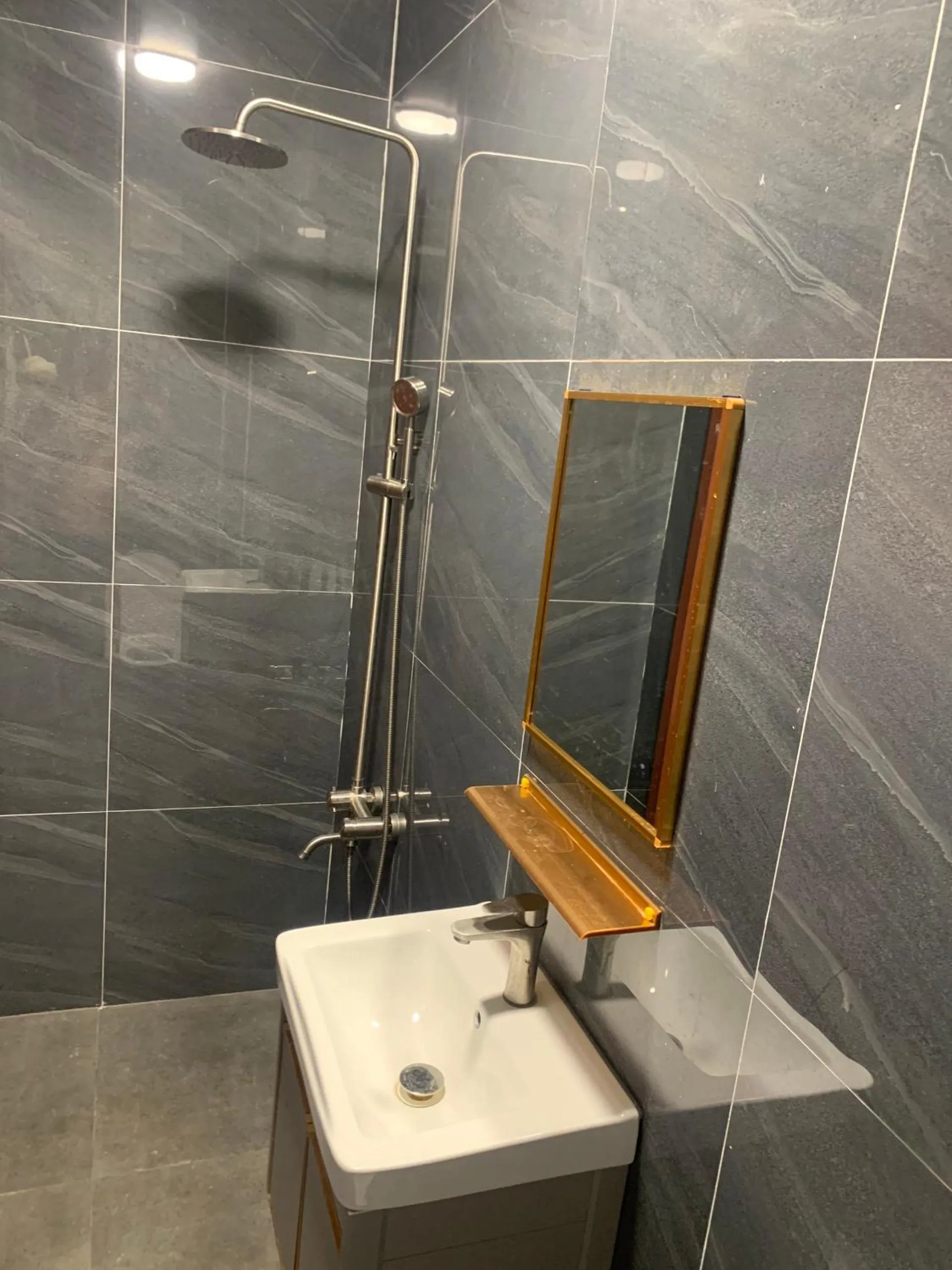 Shower in Pin's House