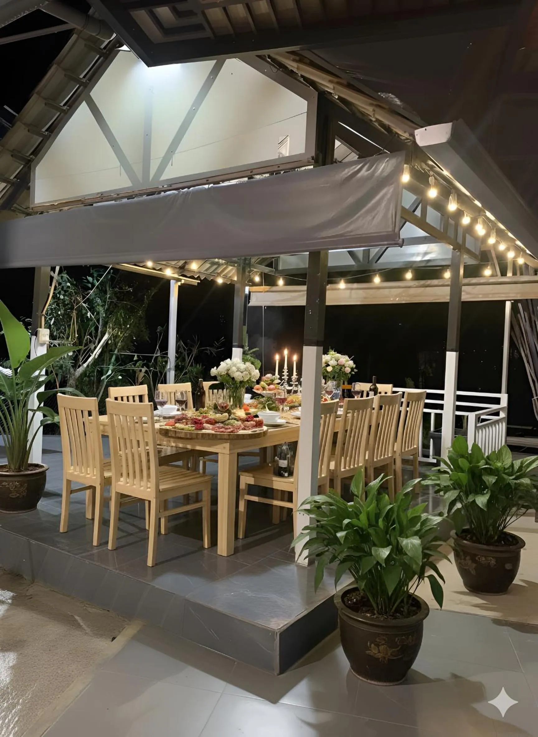 Neighbourhood in Pin's House