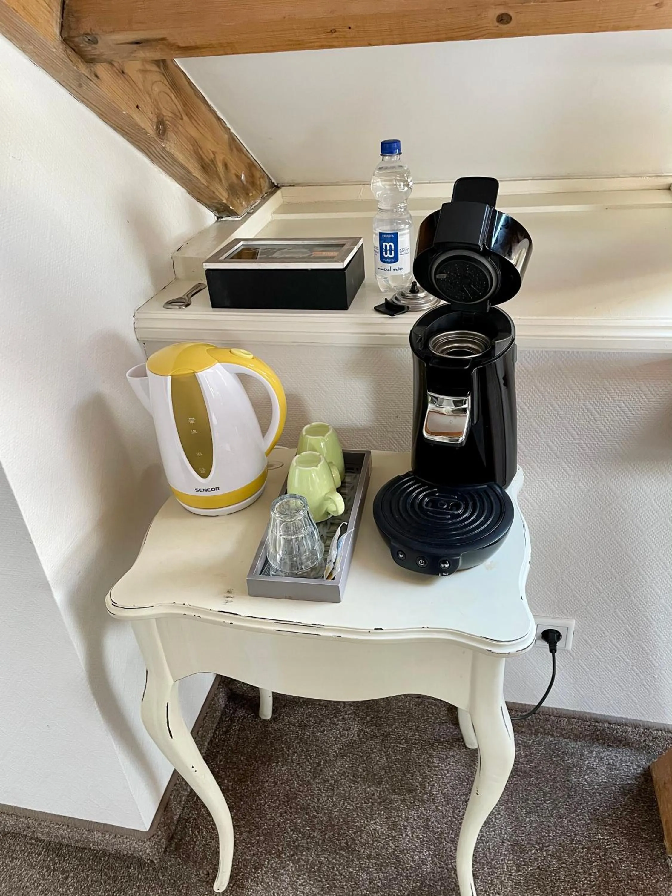 Coffee/tea facilities in Havenhotel At Sea Texel