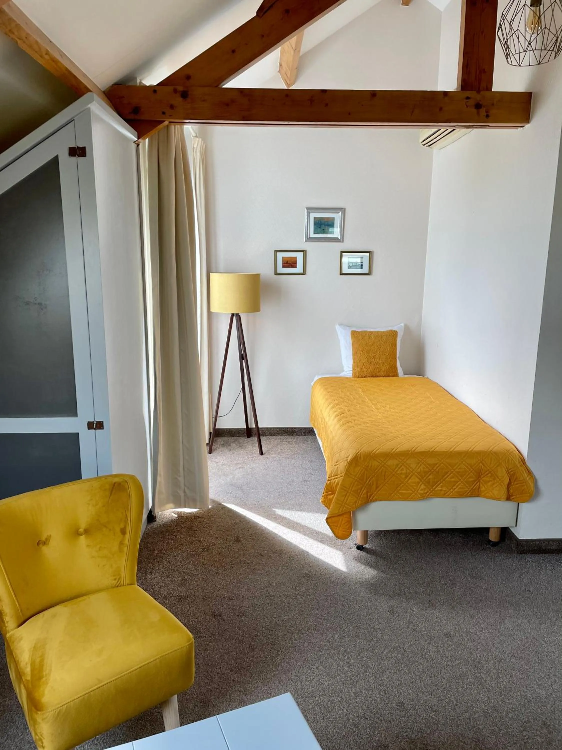 Bed in Havenhotel At Sea Texel