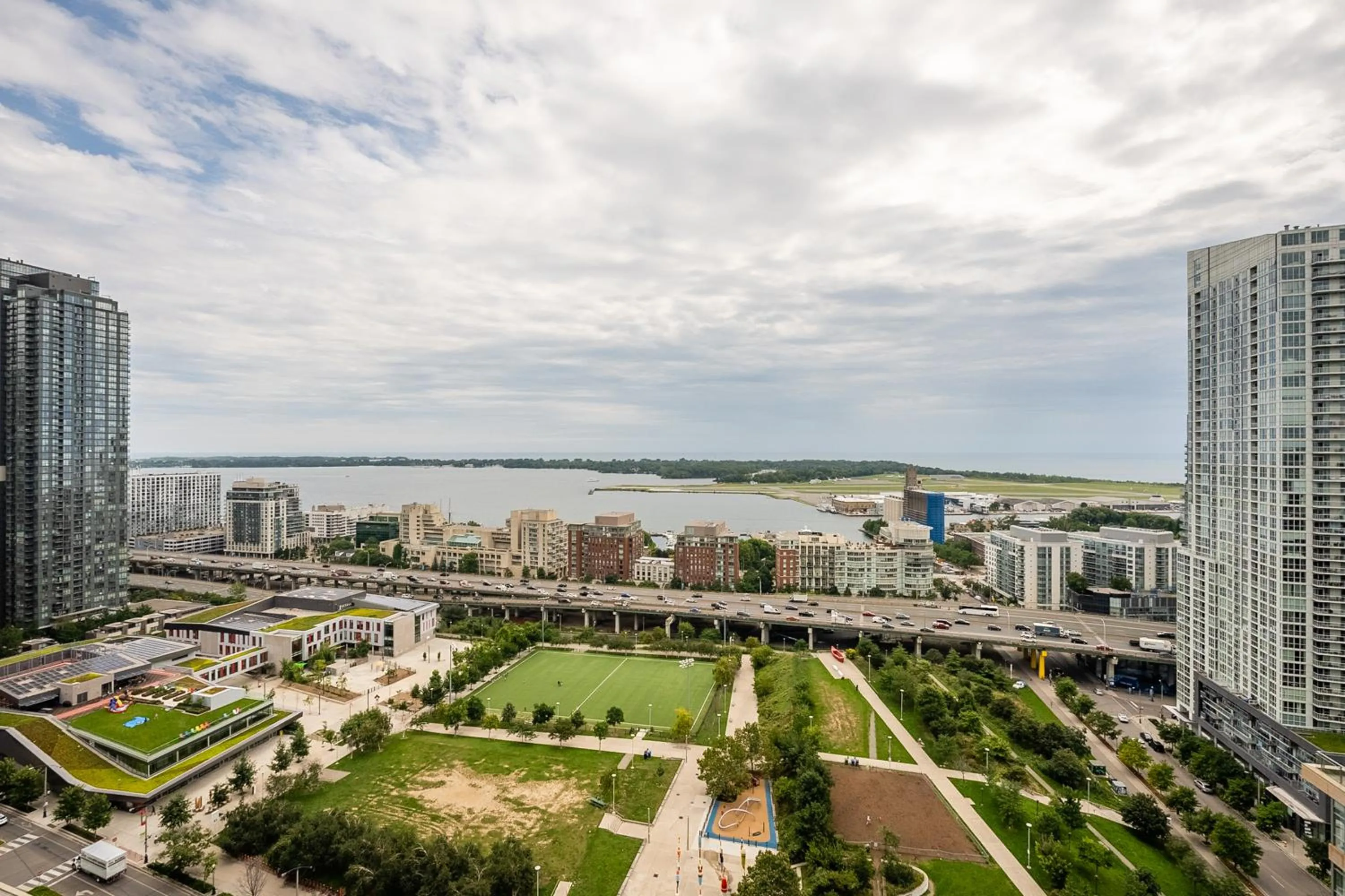 Bird's eye view in GLOBALSTAY Elegant Downtown Apartments