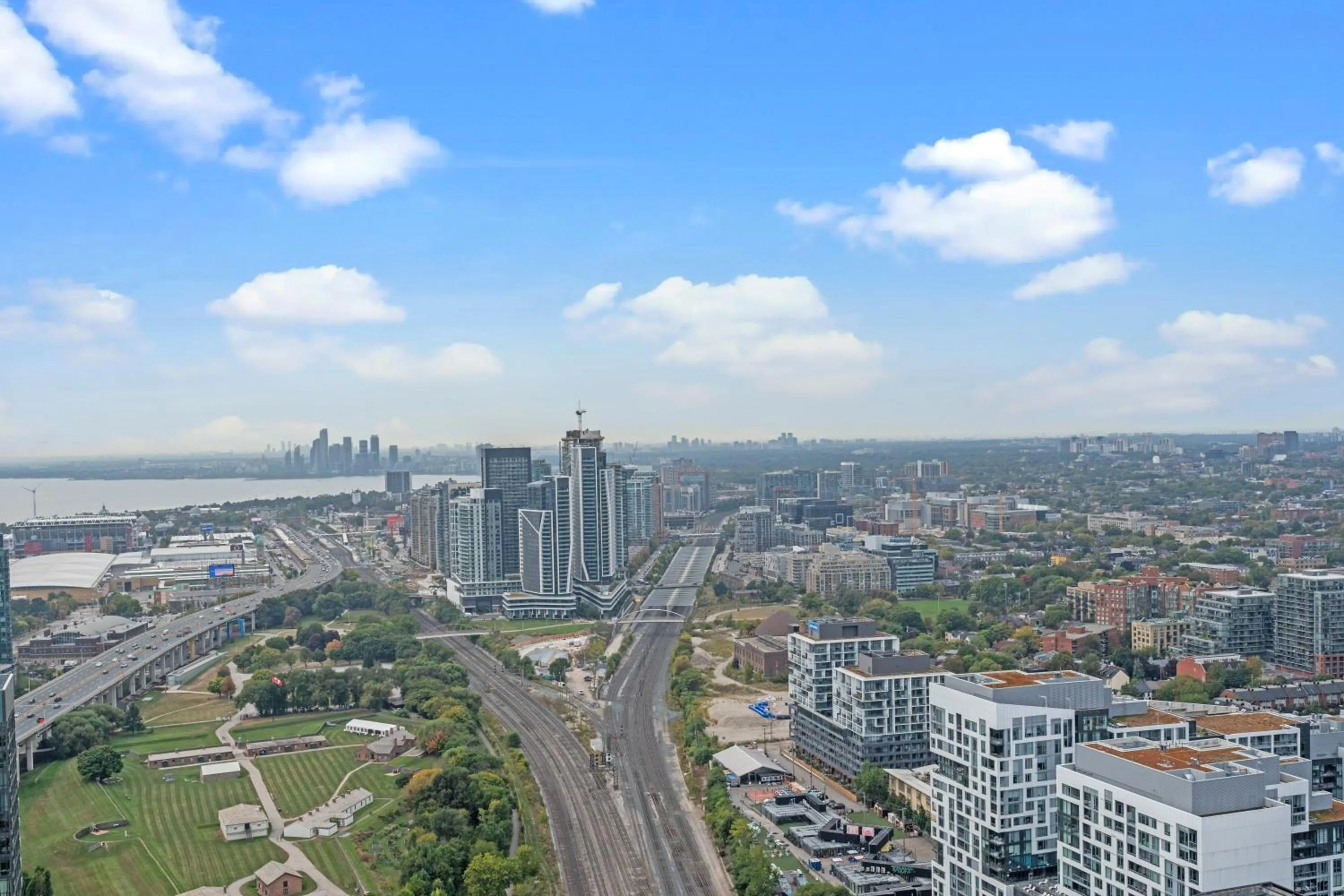 Natural landscape in GLOBALSTAY Elegant Downtown Apartments