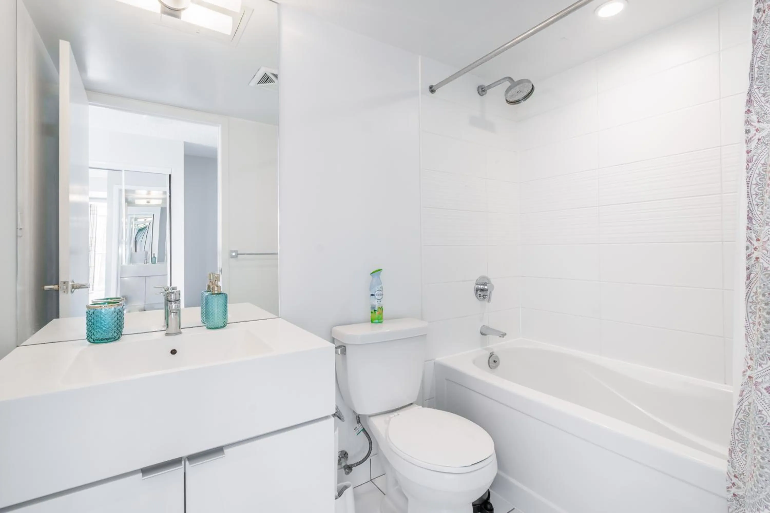 Bathroom in GLOBALSTAY Elegant Downtown Apartments