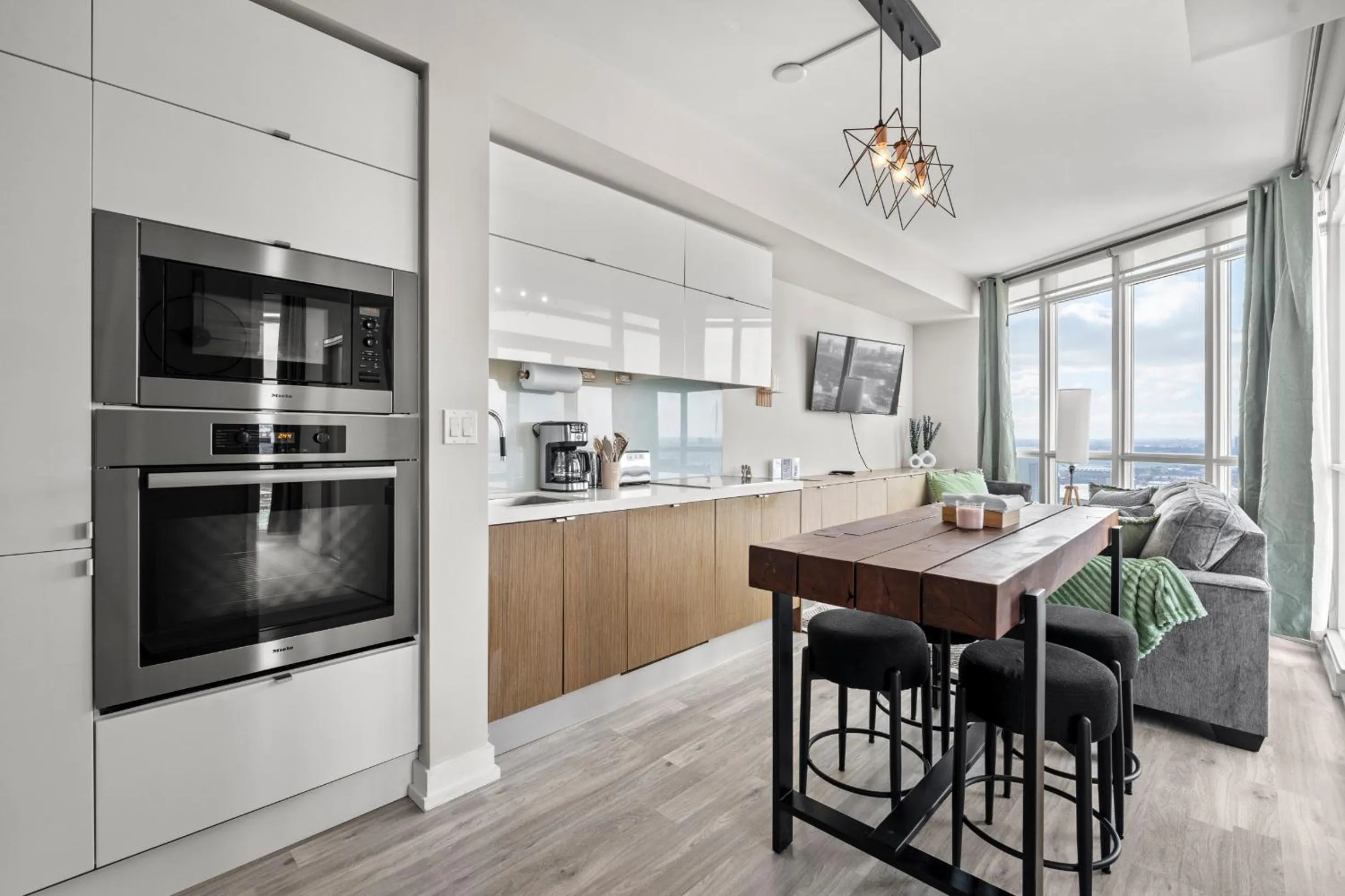 Coffee/tea facilities in GLOBALSTAY Elegant Downtown Apartments