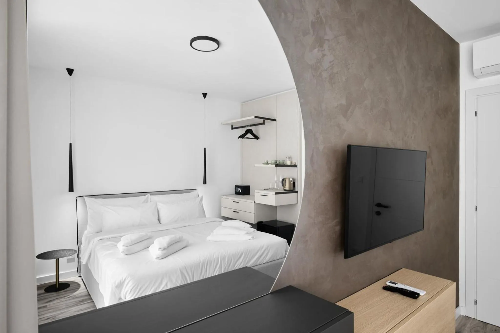 Bed in Collect Residence