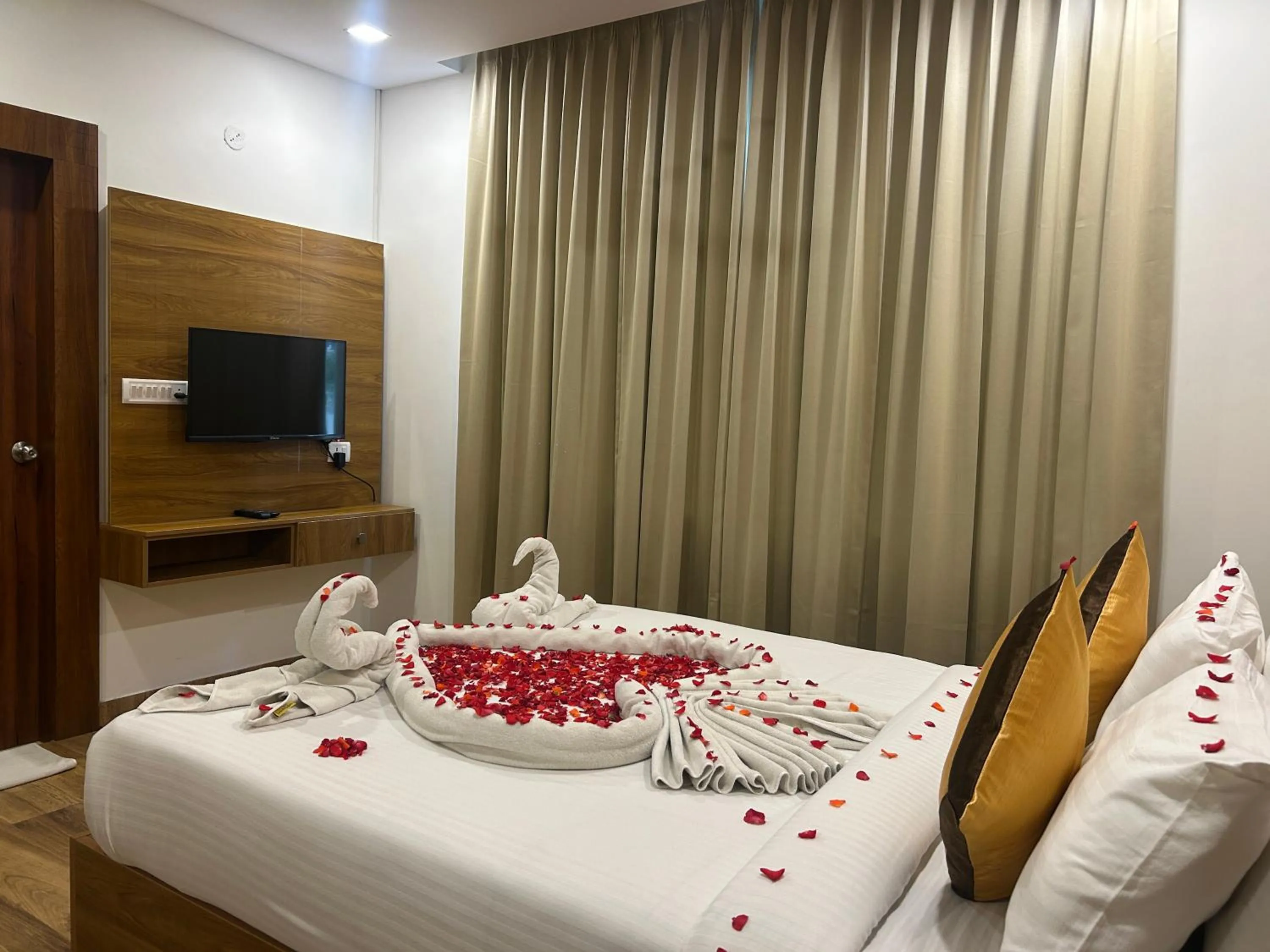 Bed in Temple Keys Bangalore by Bestinn Leisure