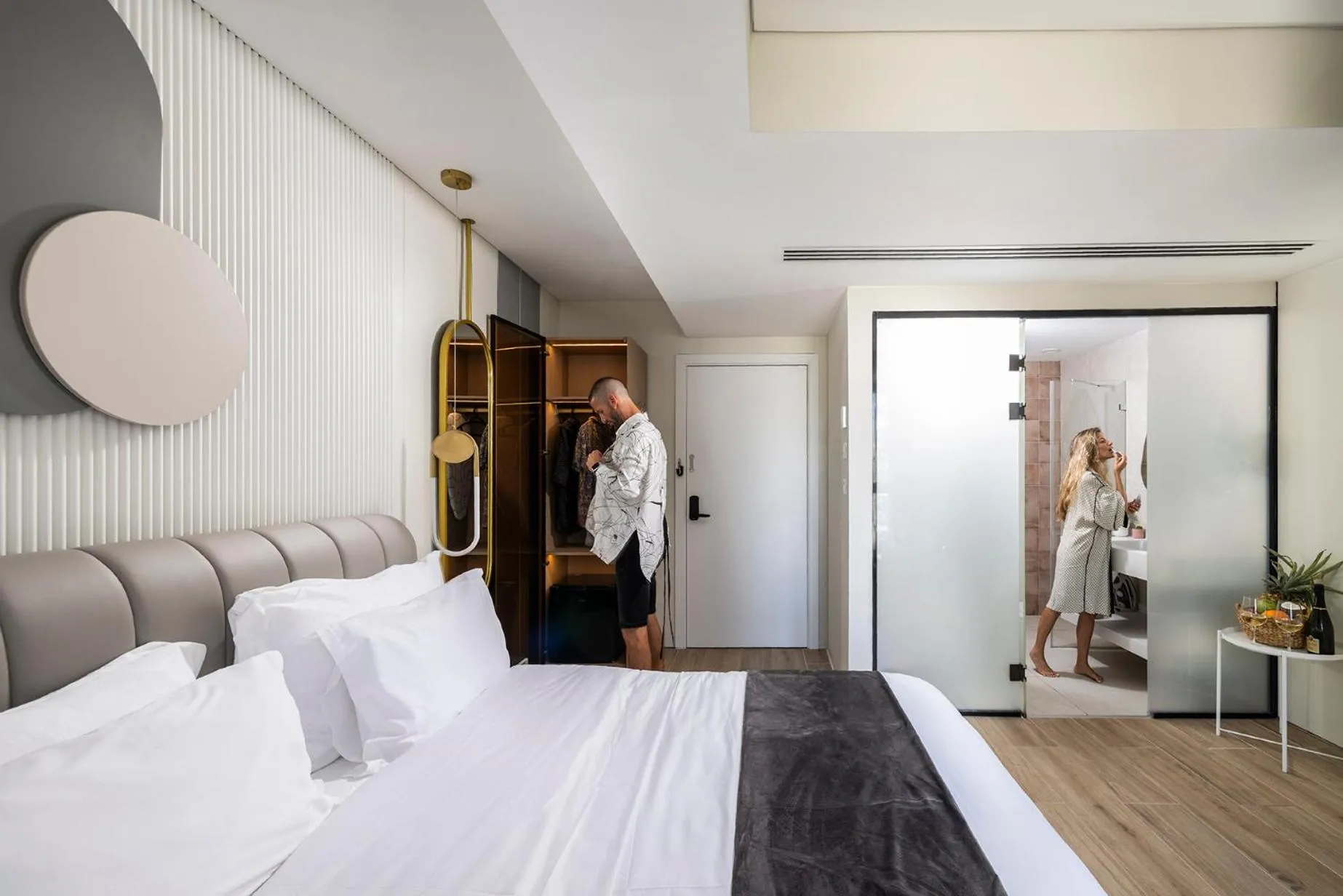 Photo of the whole room, Bed in Allenbeach TLV- apart Hotel- Adults only