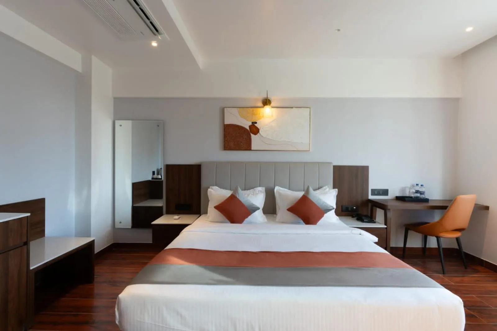 Bedroom, Bed in The Royal Pavilion, Kolhapur