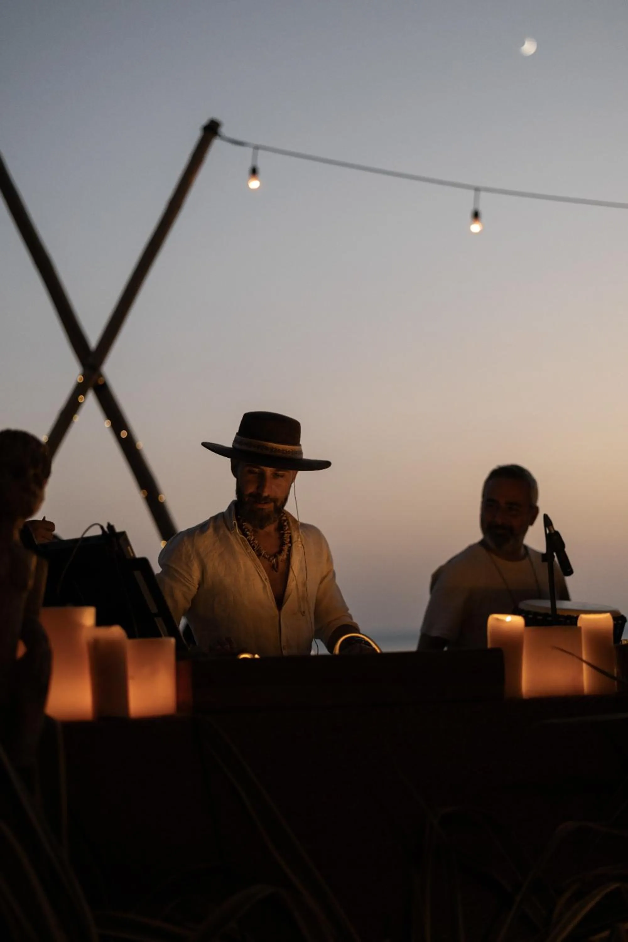 Evening entertainment in @before sunset