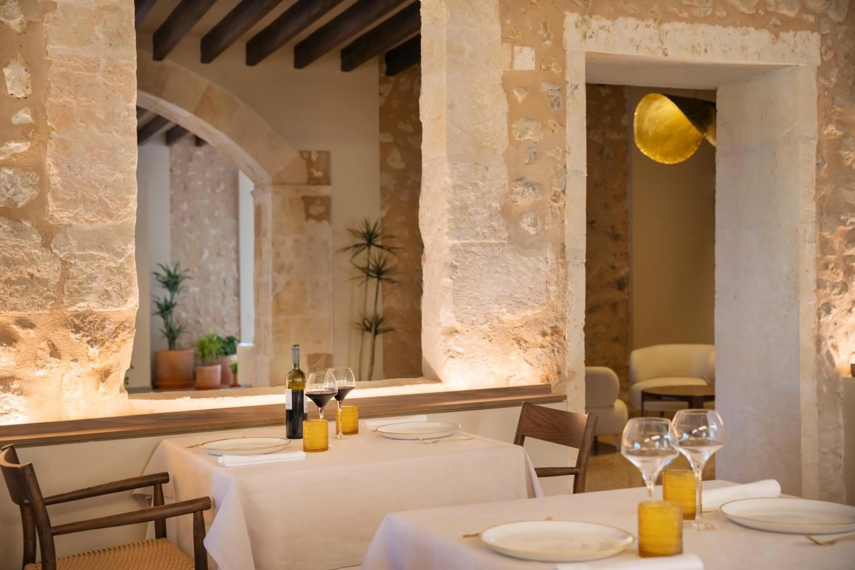 Restaurant/places to eat in Son Sabater by Zafiro