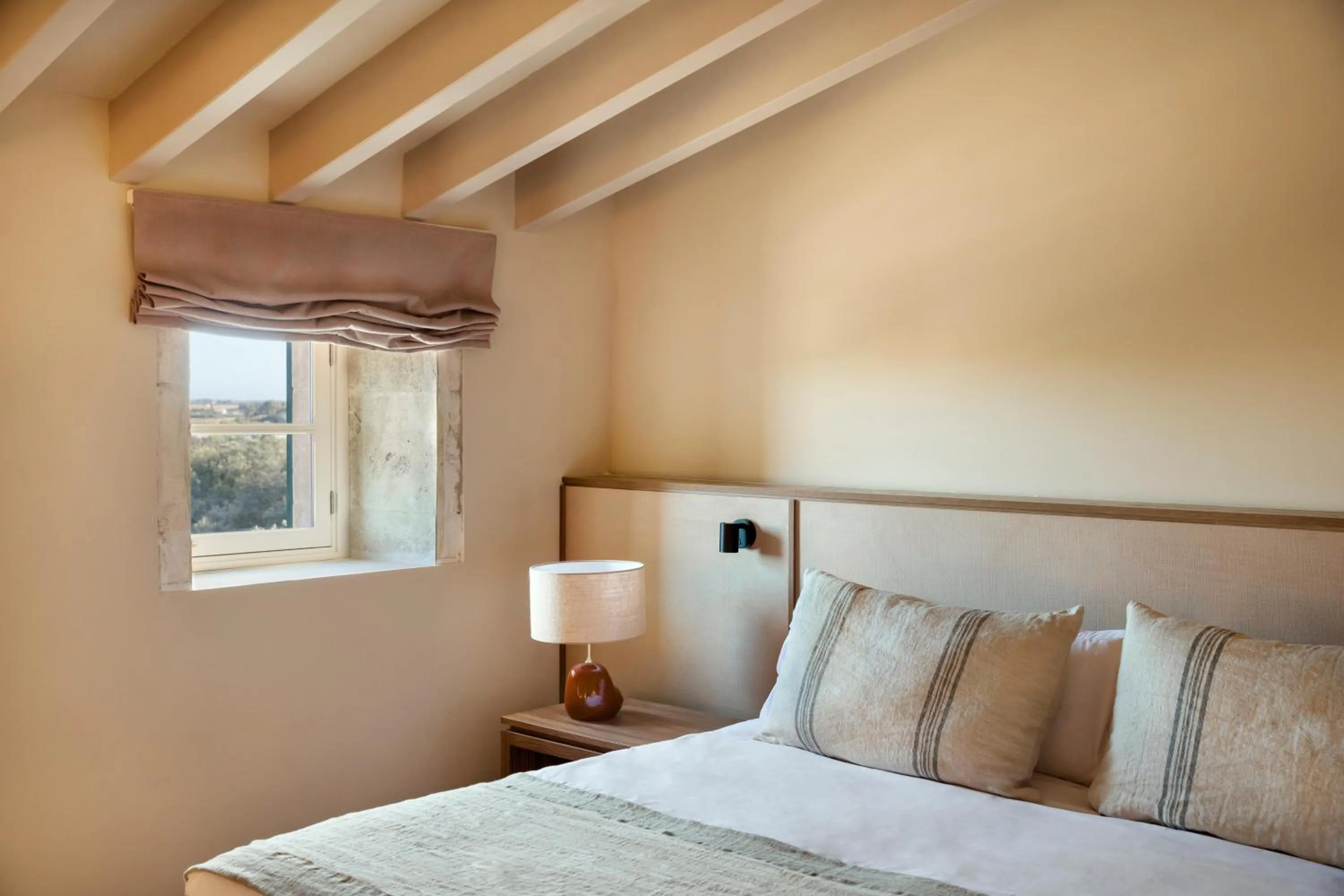 Photo of the whole room, Bed in Son Sabater by Zafiro