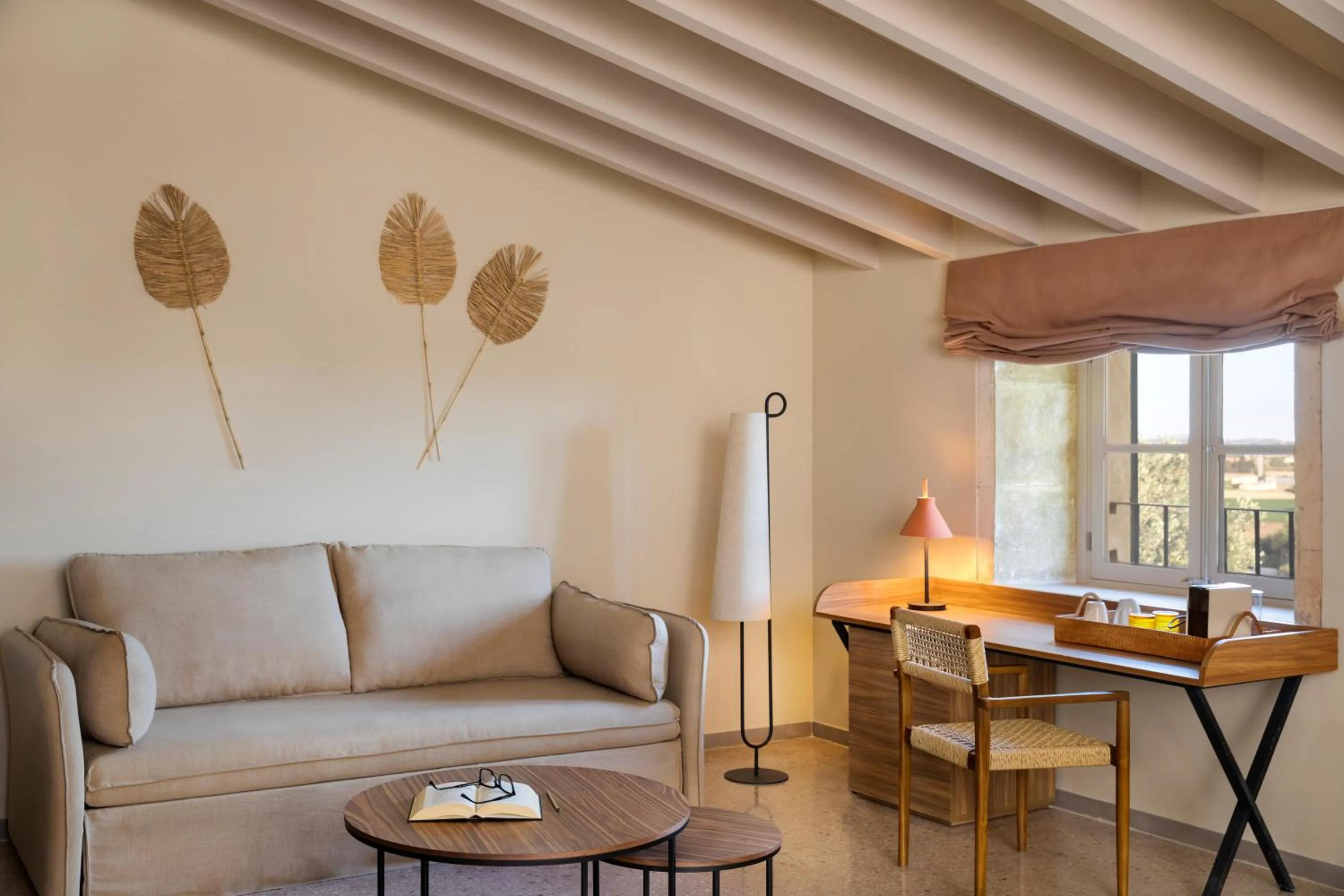 Photo of the whole room in Son Sabater by Zafiro