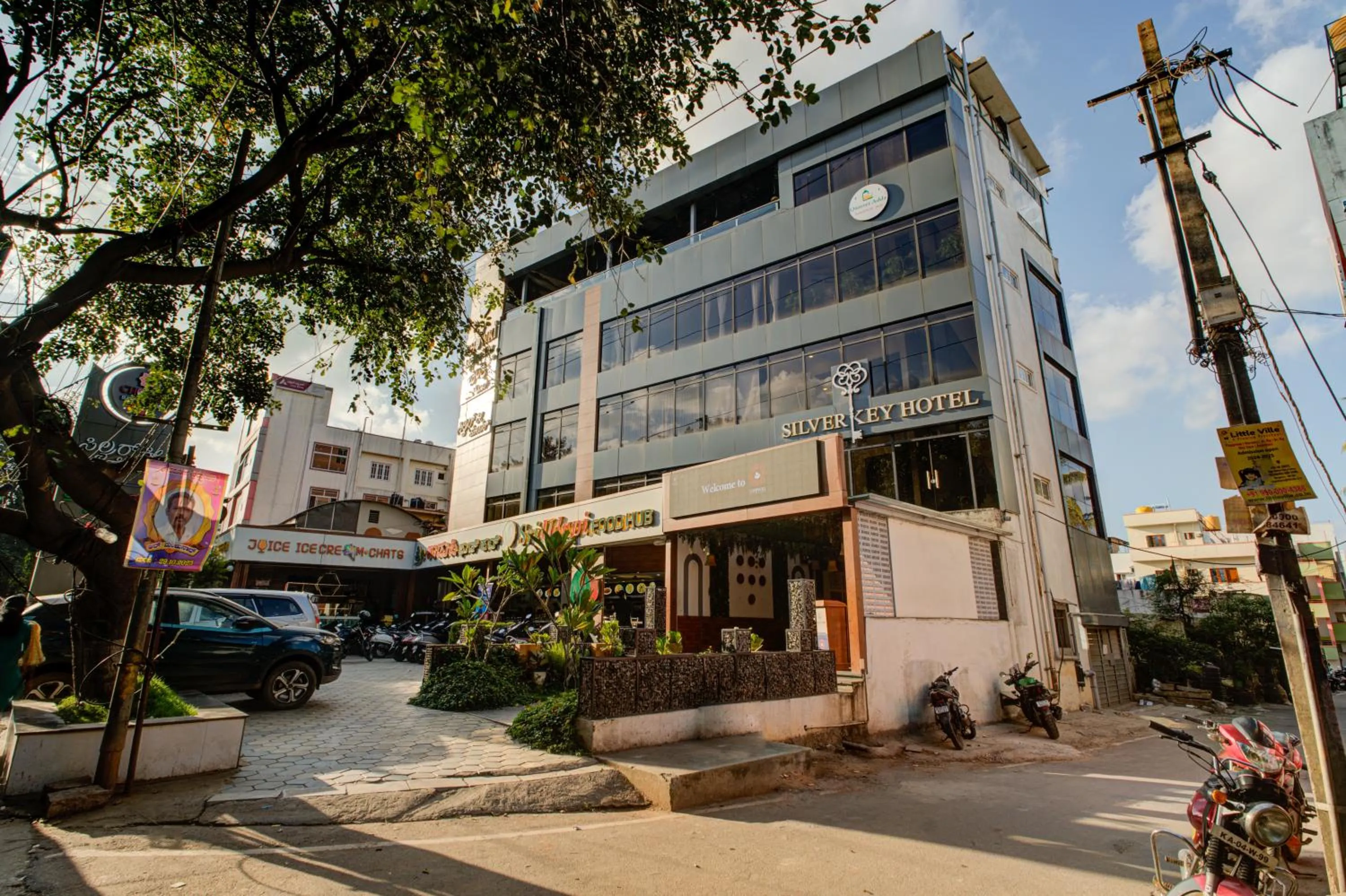 Property building in Silverkey Hotel Yelahanka