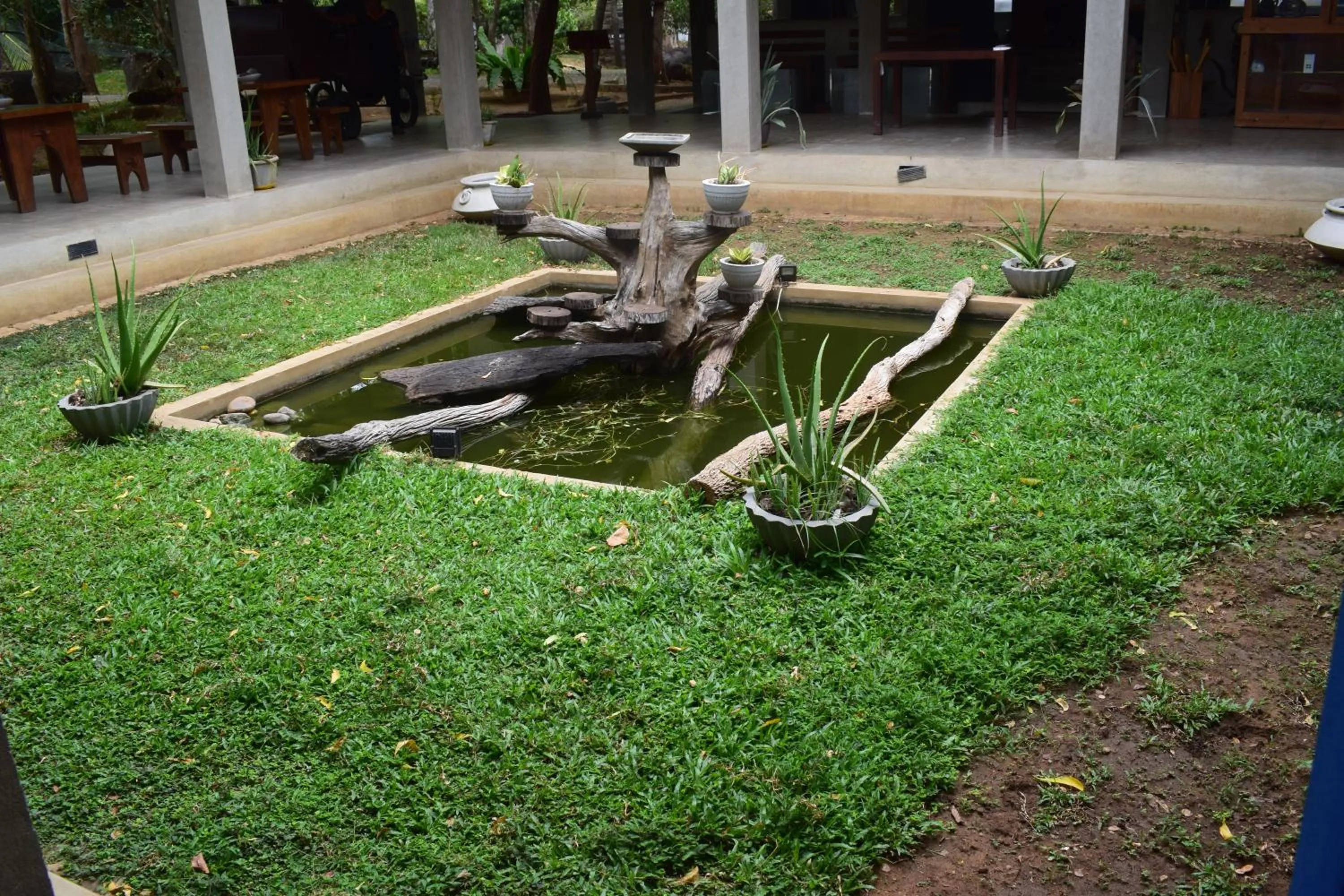 Nil Diya Mankada Safari Lodge