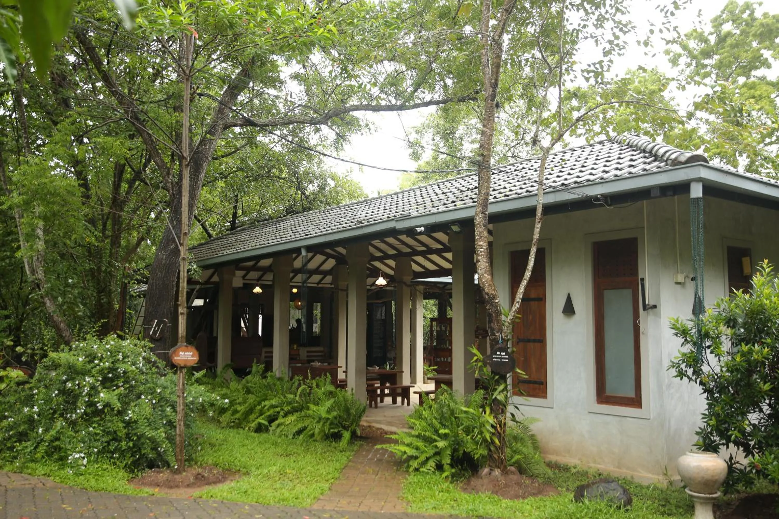 Property building in Nil Diya Mankada Safari Lodge
