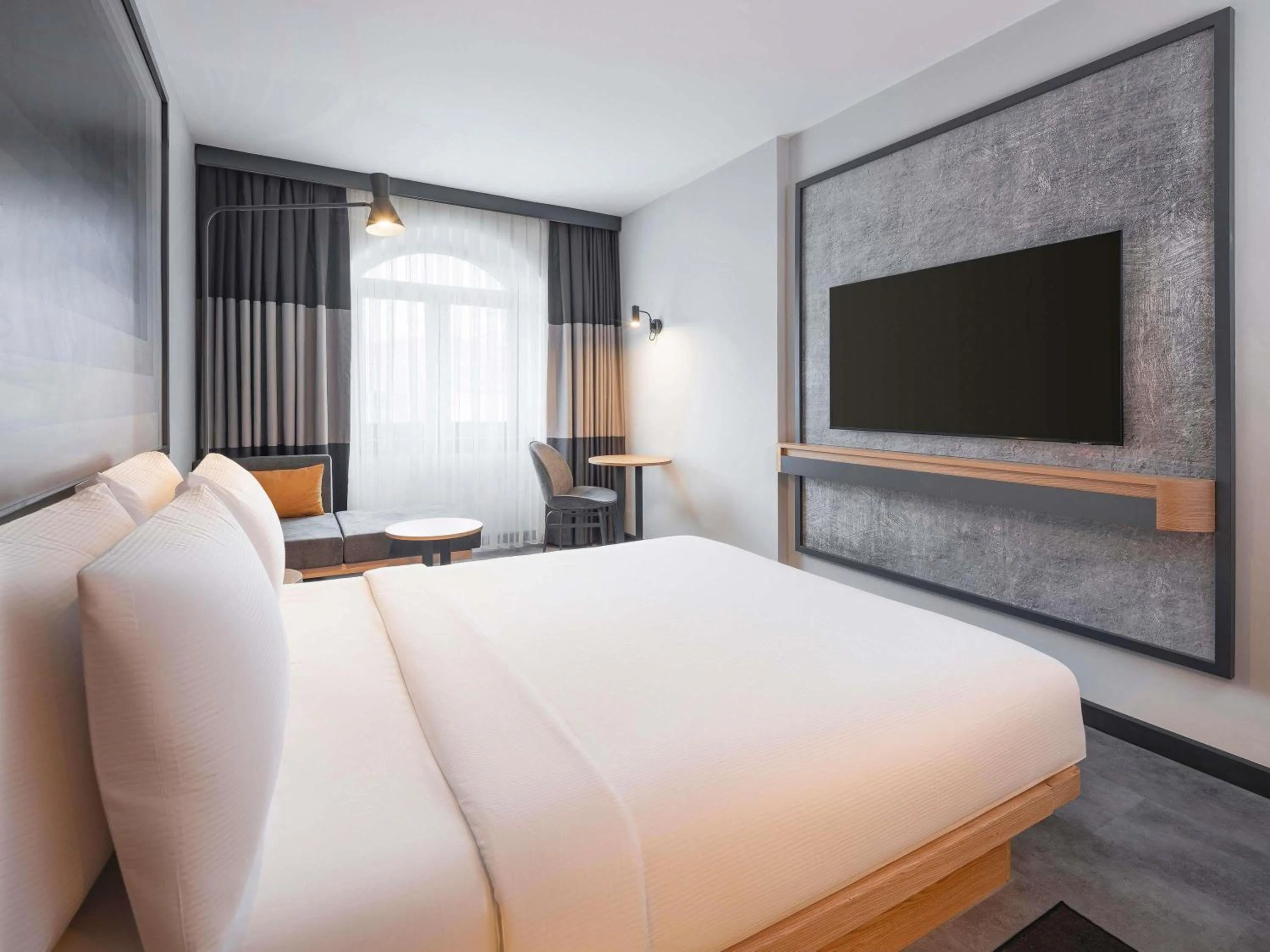 Bedroom, Bed in ibis Istanbul Sisli