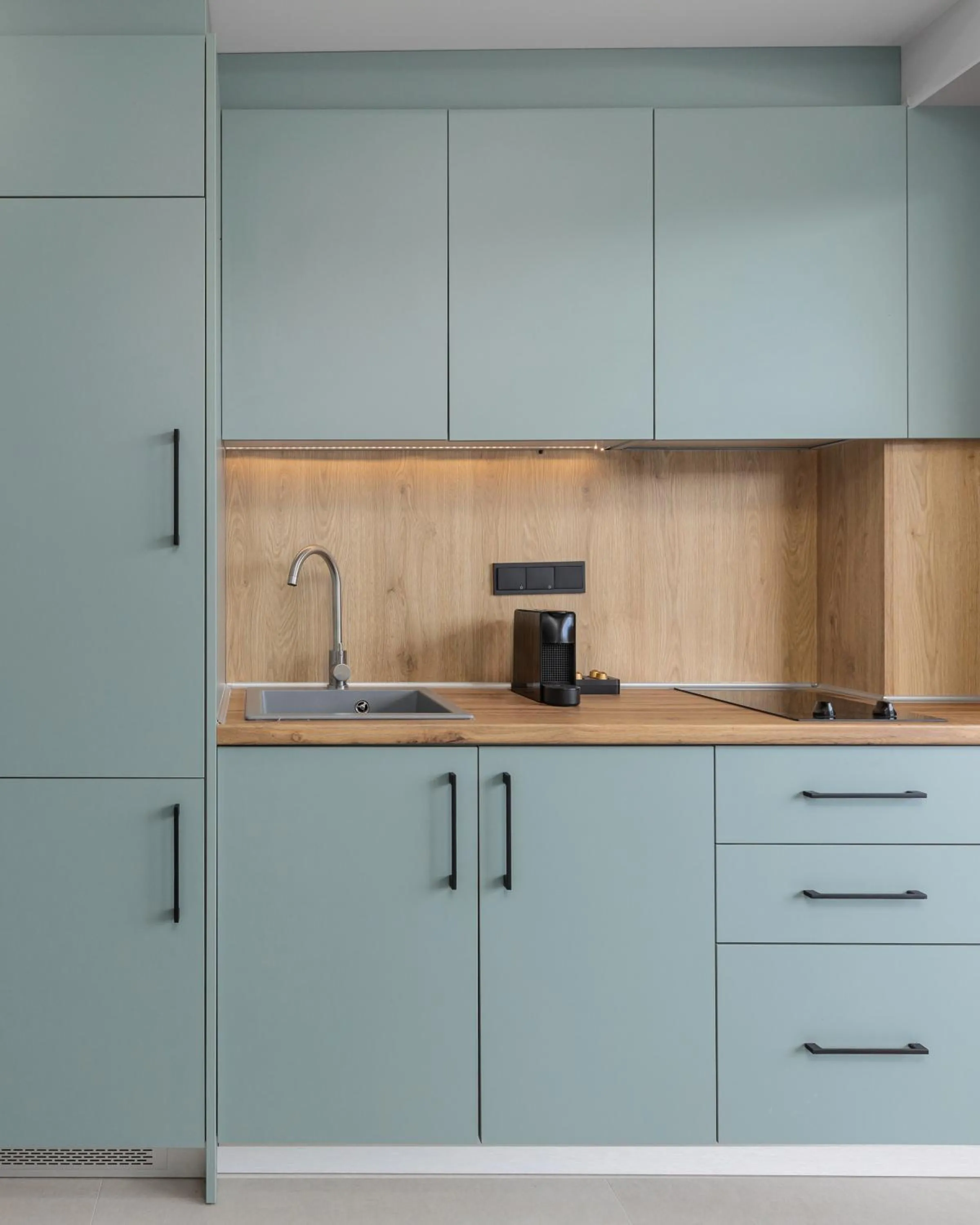 Coffee/tea facilities in The 8 Suites