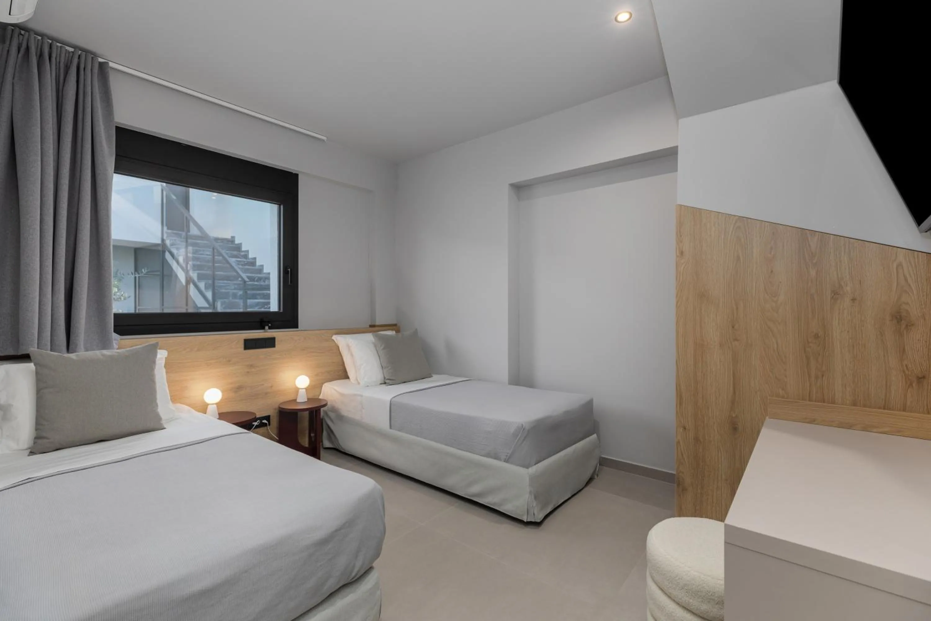 Bedroom, Bed in The 8 Suites