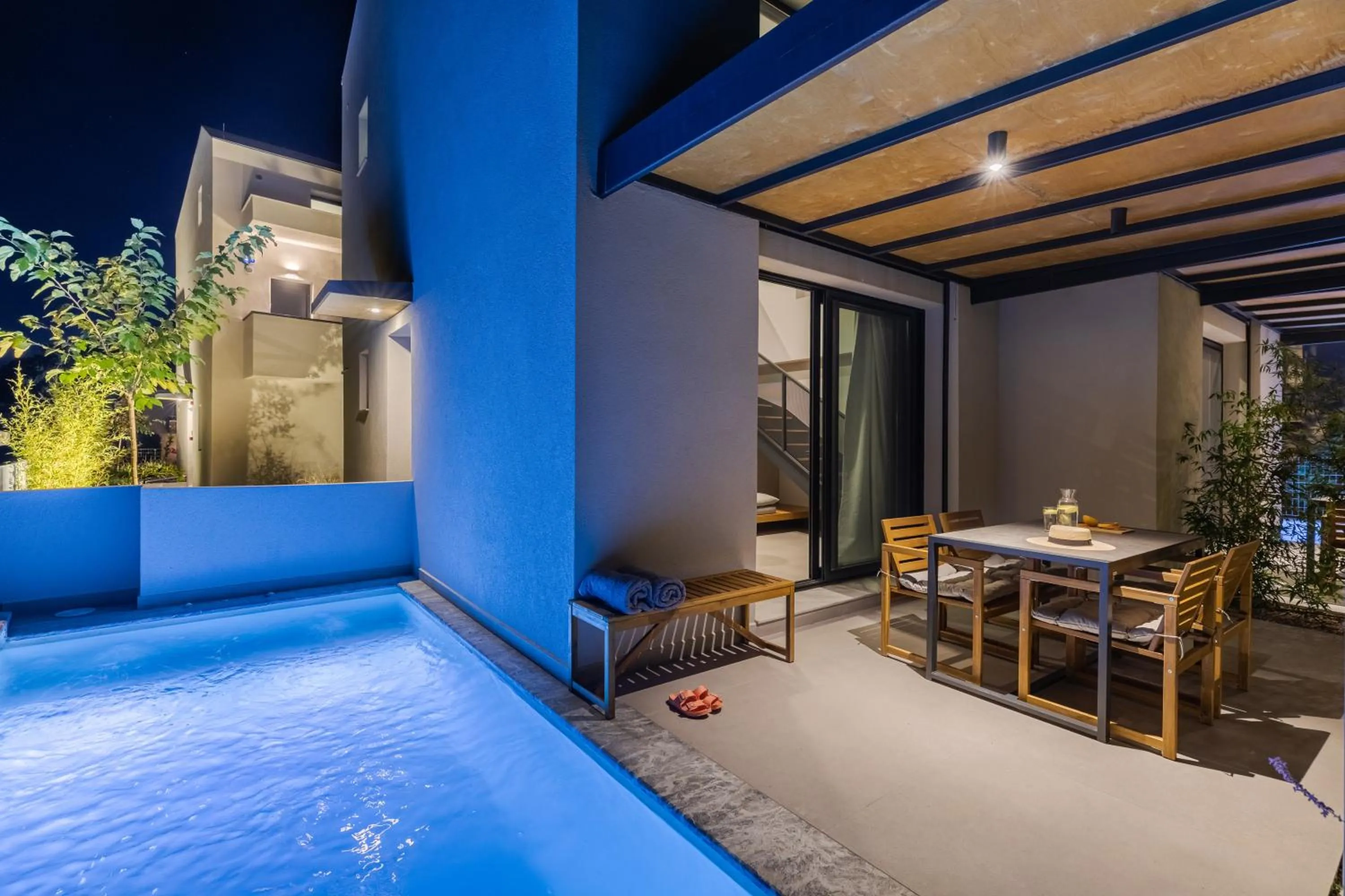 Swimming pool in The 8 Suites