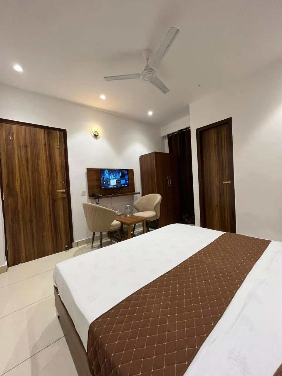 Hotel platinum inn