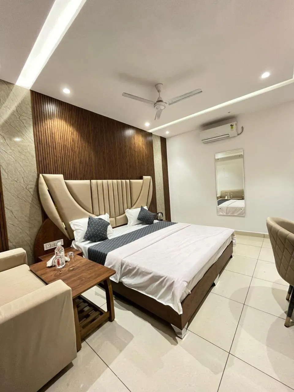 Hotel platinum inn
