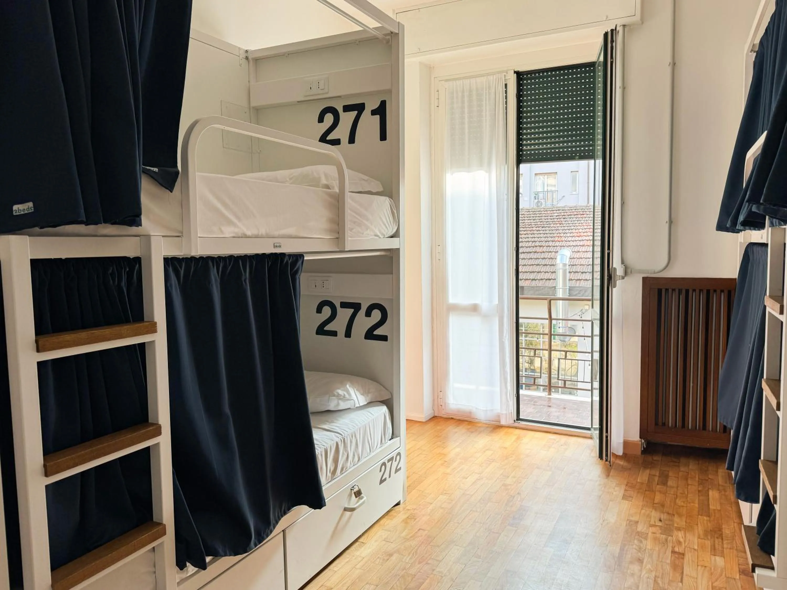 Bedroom, Bed in Bovisa Urban Garden