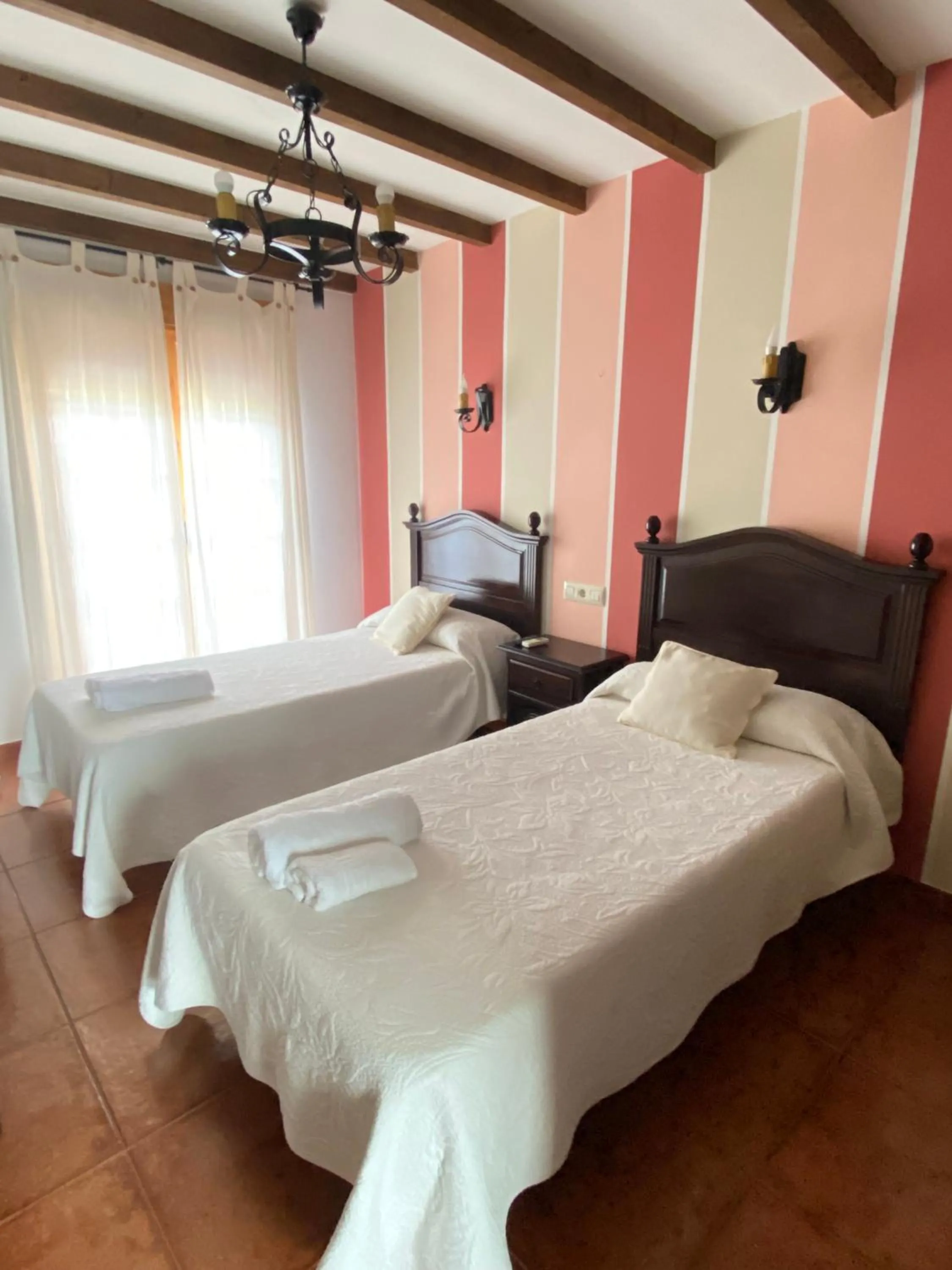 Decorative detail, Bed in Hostal El Descanso Del Emperador