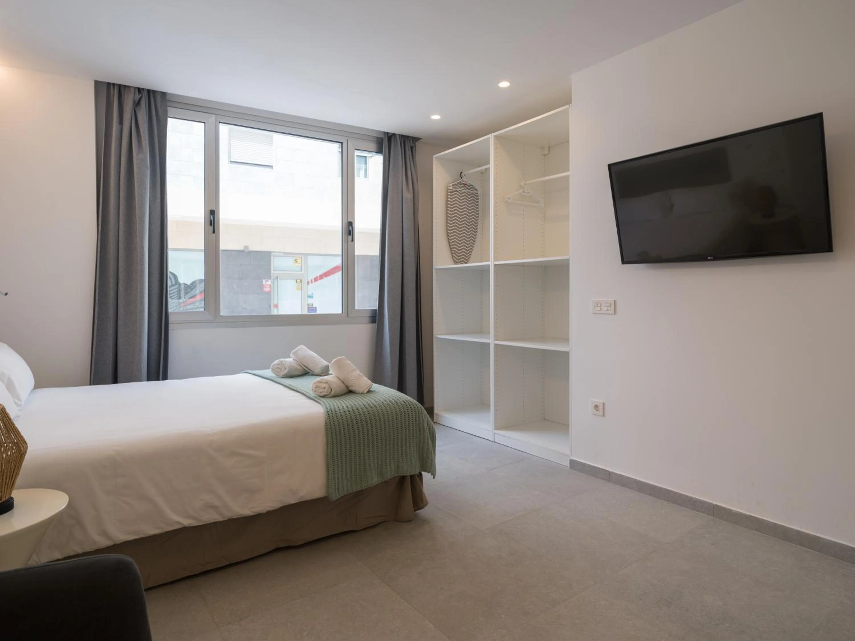 Bed in Shabolo Apartments Las Palmas