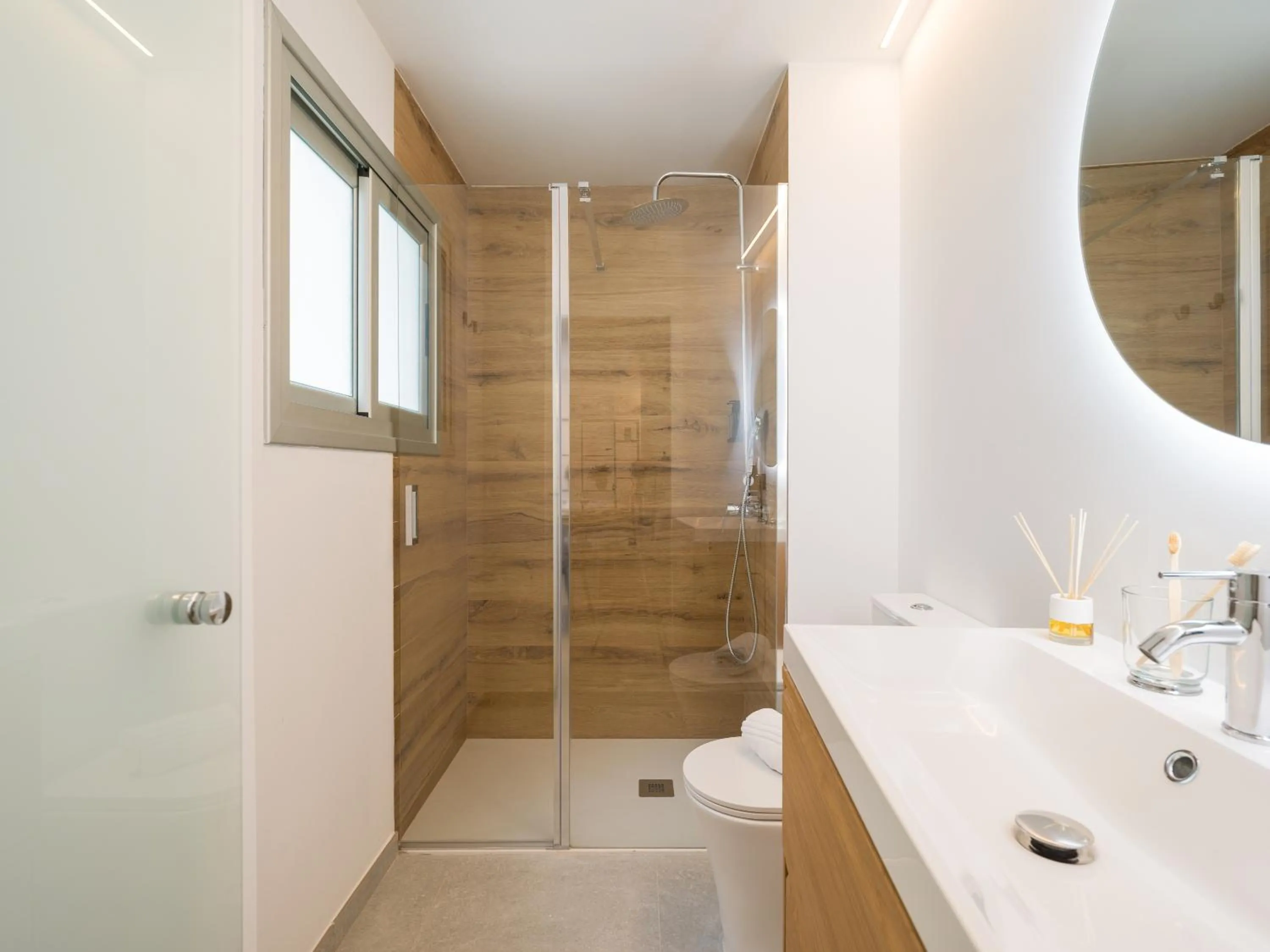 Shower in Shabolo Apartments Las Palmas