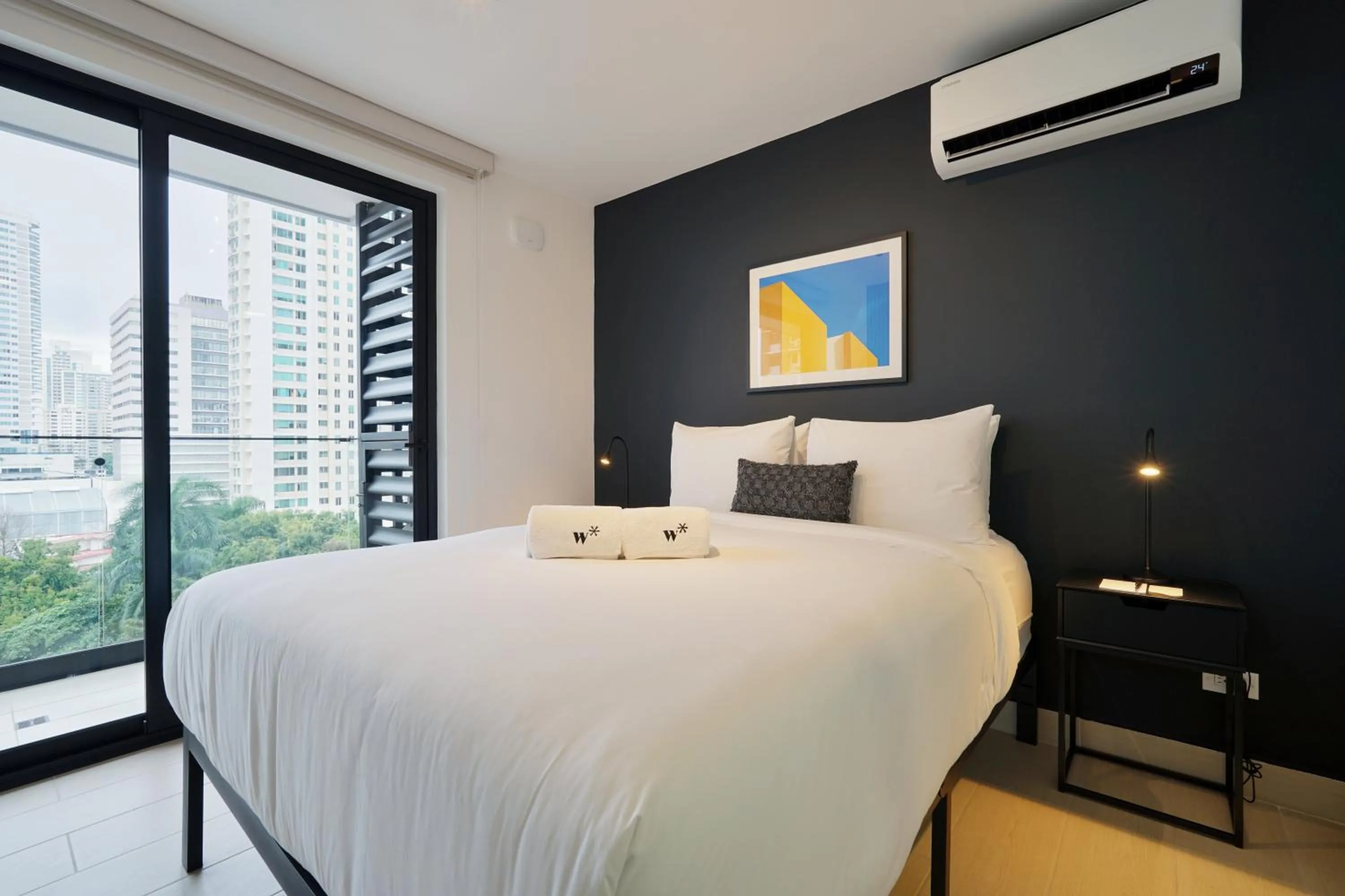 Bedroom, Bed in Wynwood House San Francisco