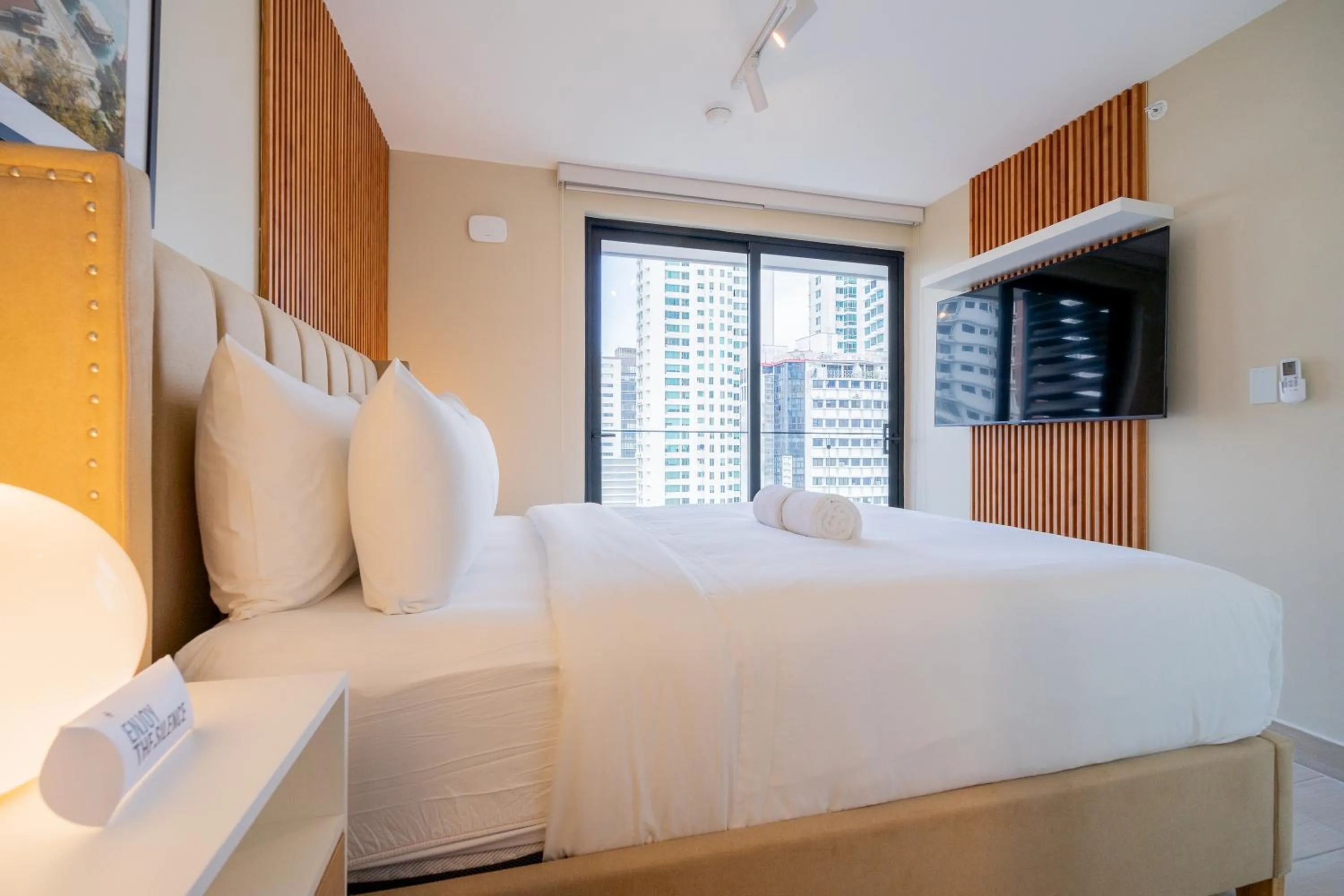 Bedroom, Bed in Wynwood House San Francisco