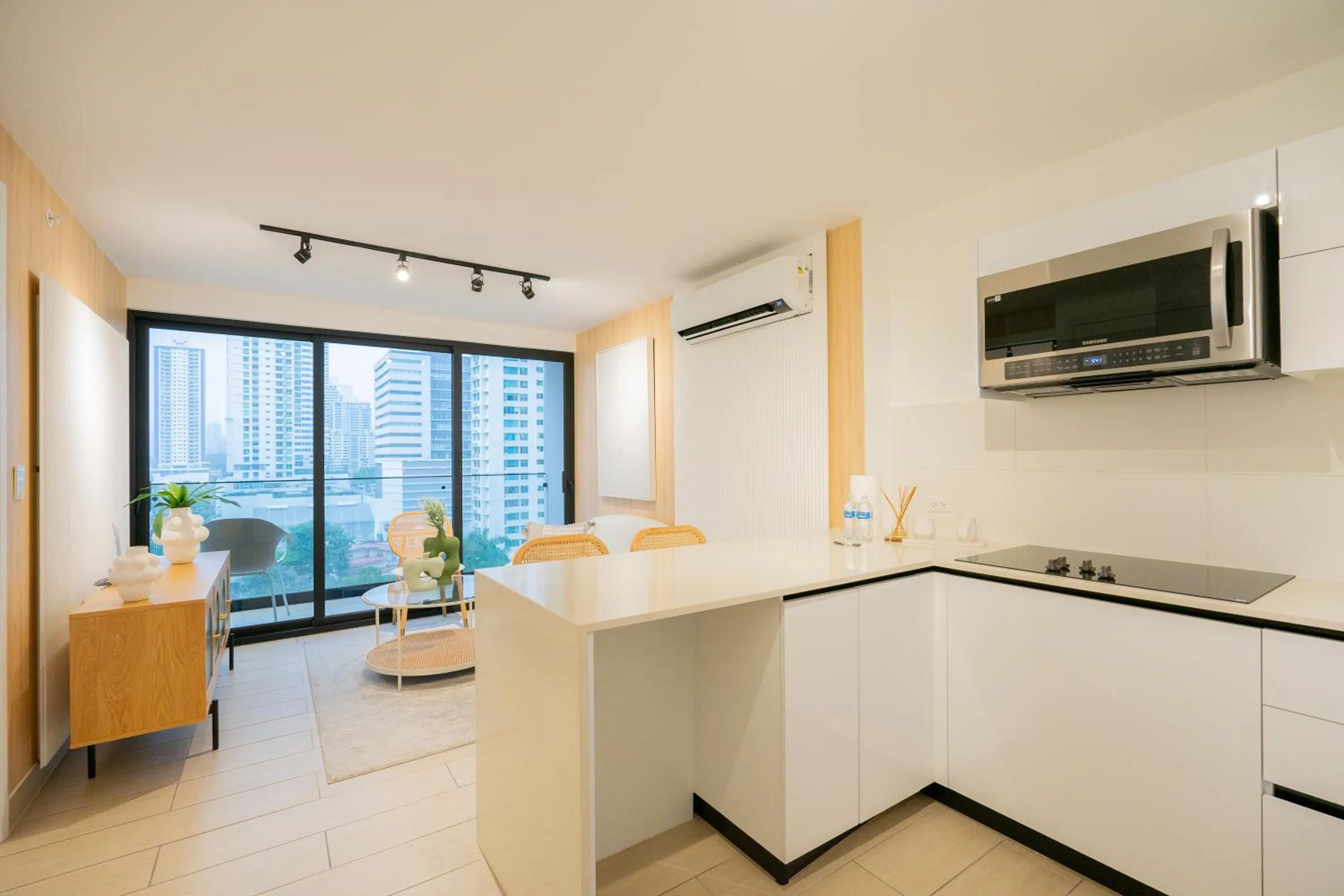 Kitchen or kitchenette in Wynwood House San Francisco