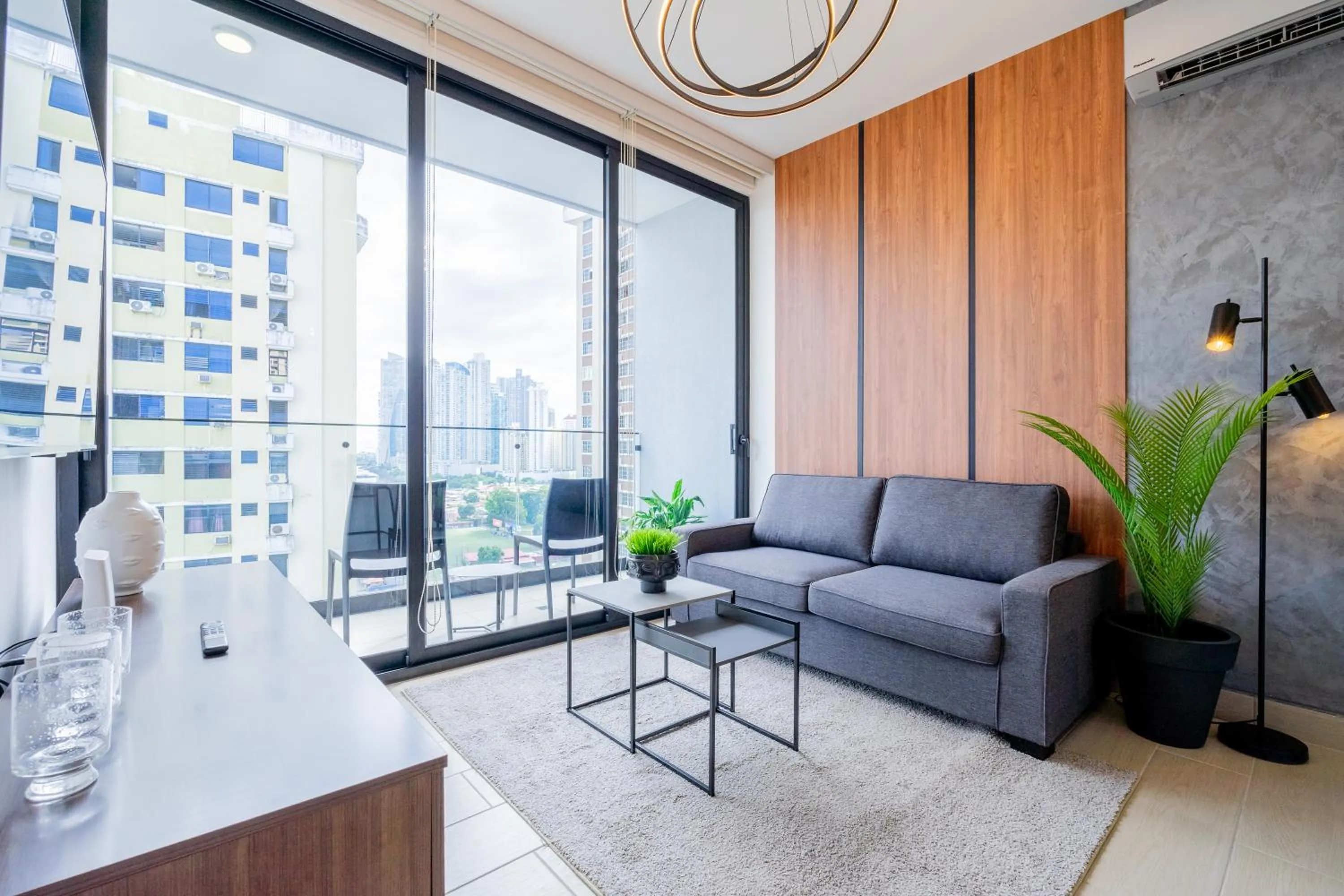 Living room in Wynwood House San Francisco