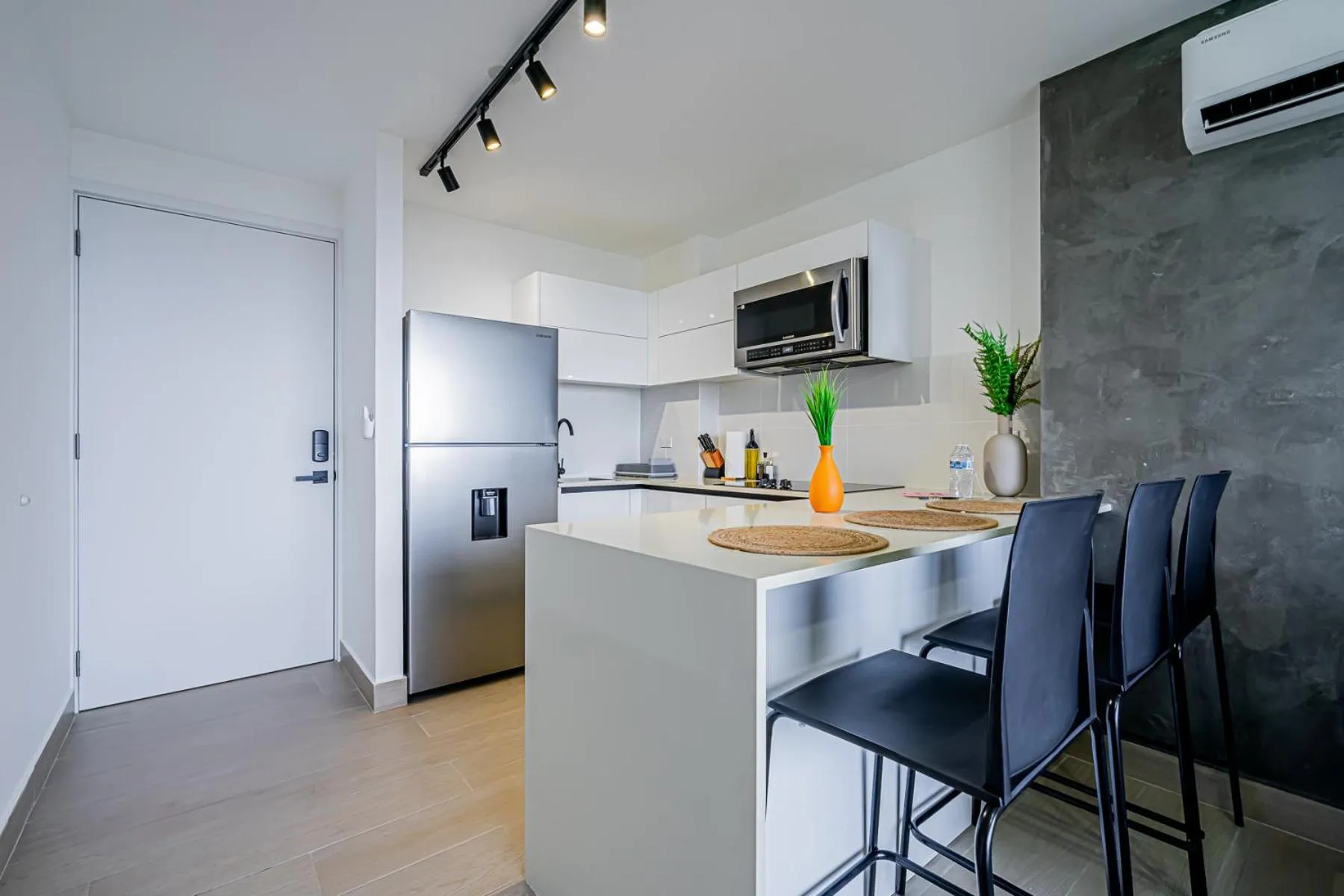 Kitchen or kitchenette in Wynwood House San Francisco