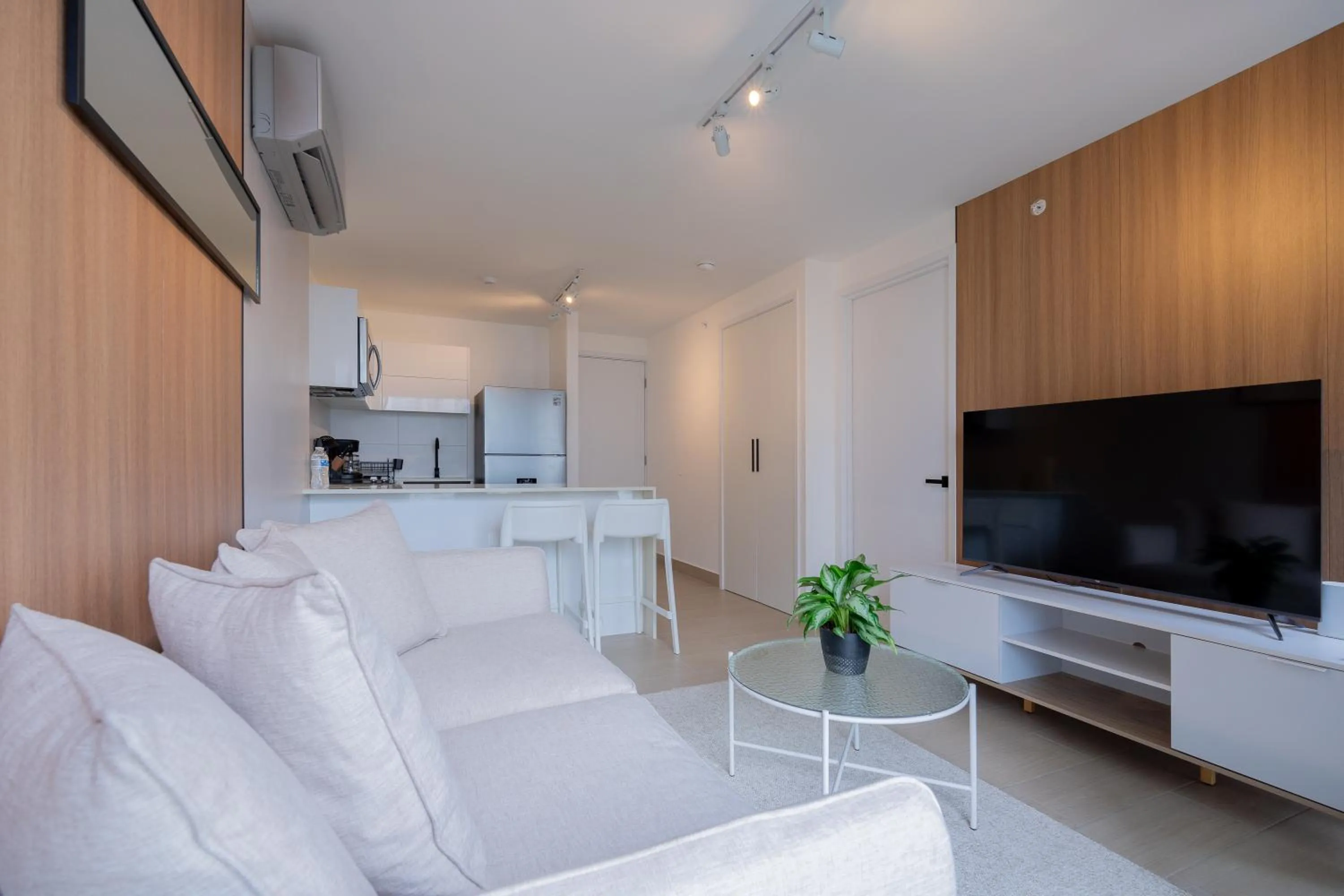 Kitchen or kitchenette in Wynwood House San Francisco