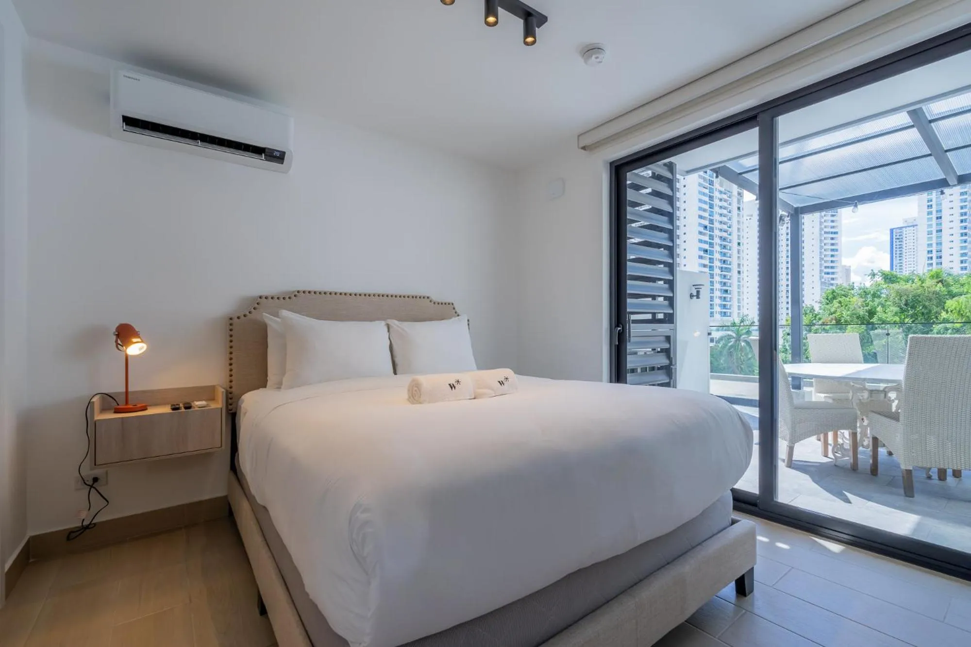 Bedroom, Bed in Wynwood House San Francisco