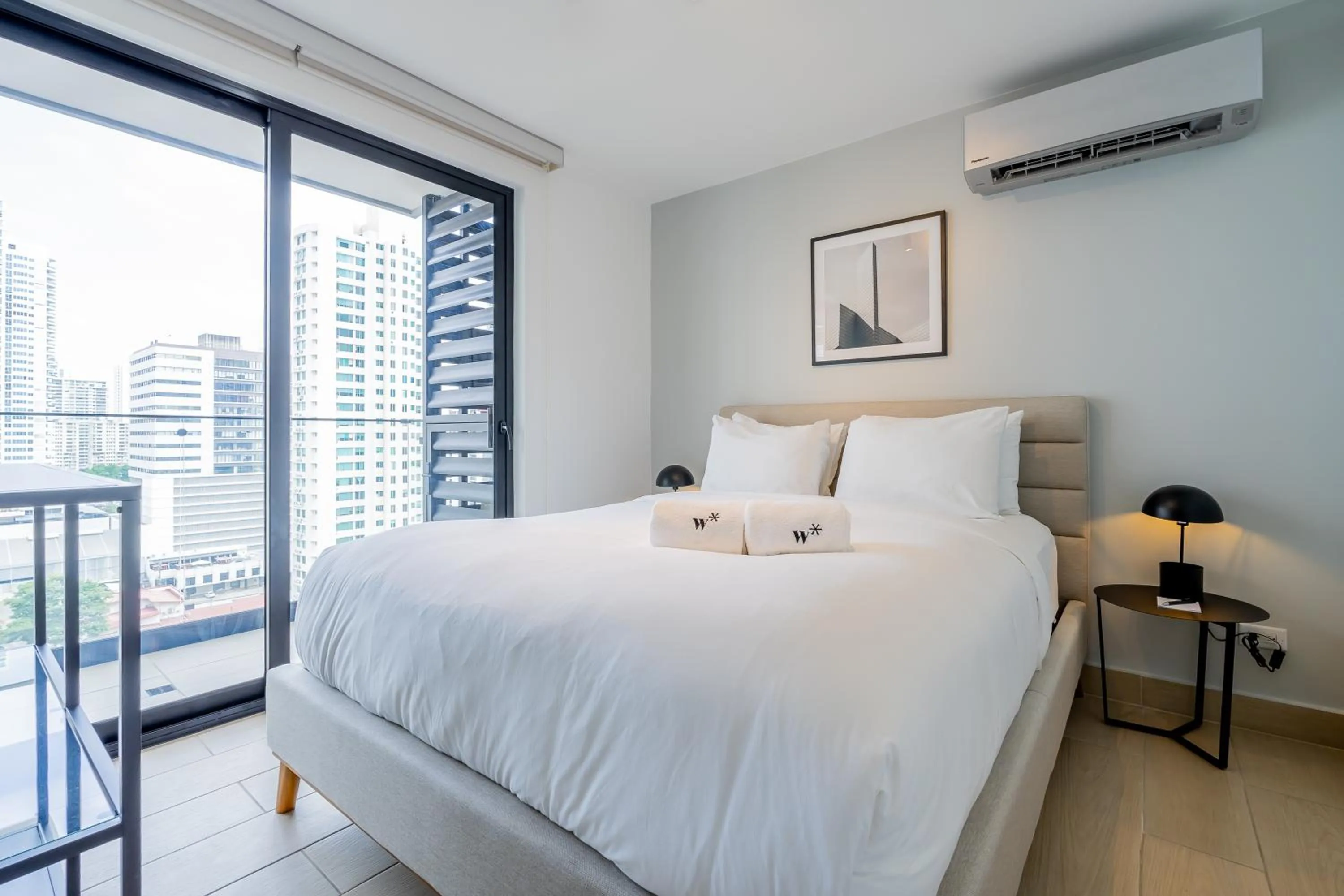 Bedroom, Bed in Wynwood House San Francisco