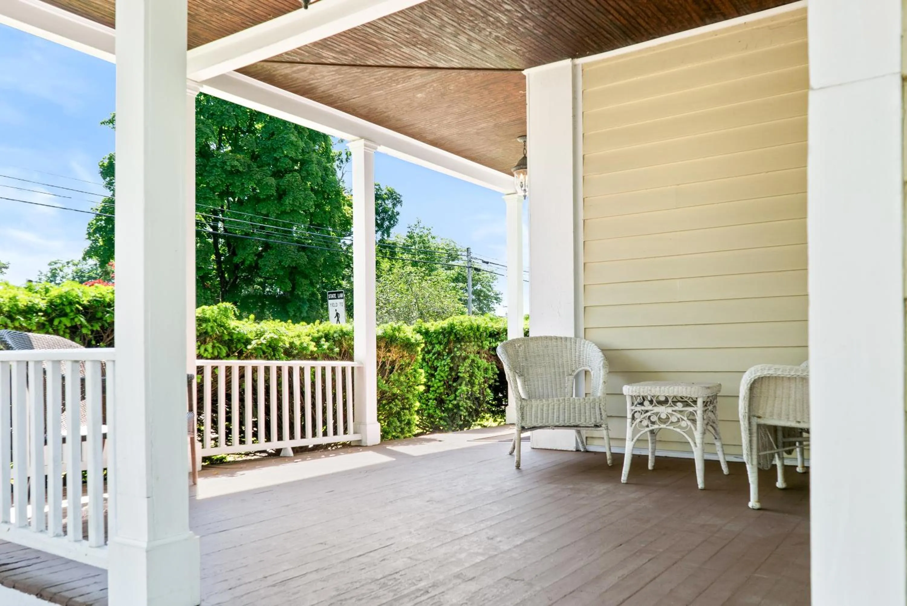 Beekman Arms and Delamater Inn