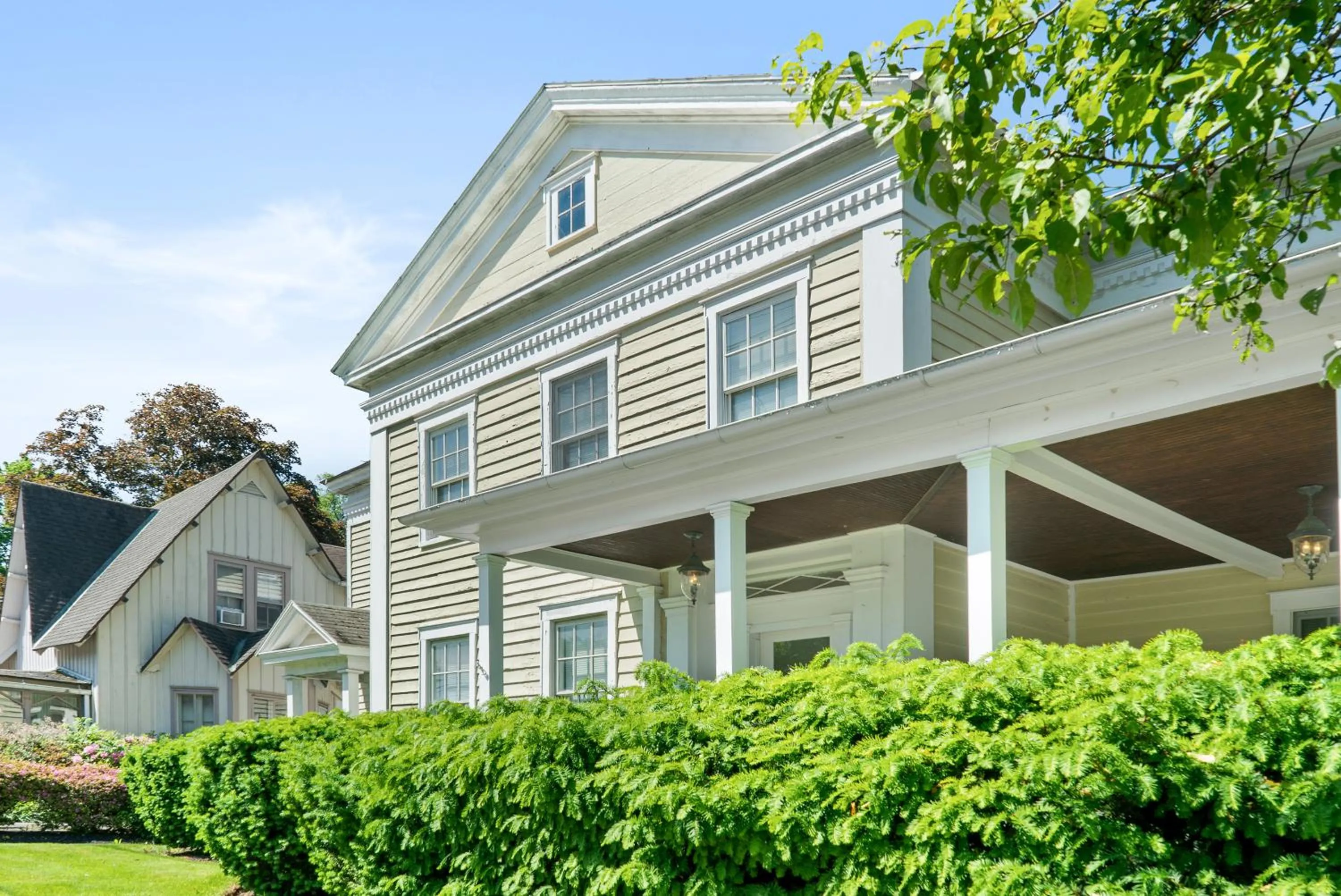 Beekman Arms and Delamater Inn