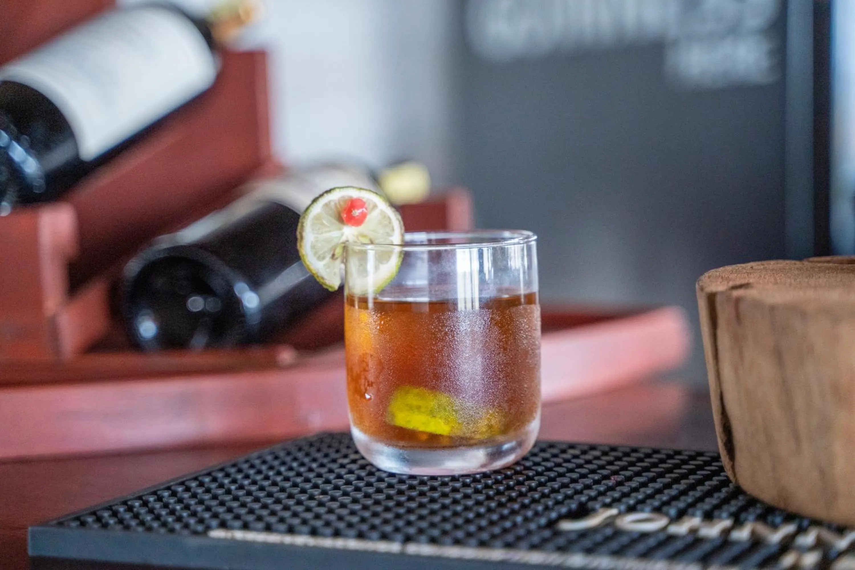Lounge or bar in Salt Lick Safari Lodge