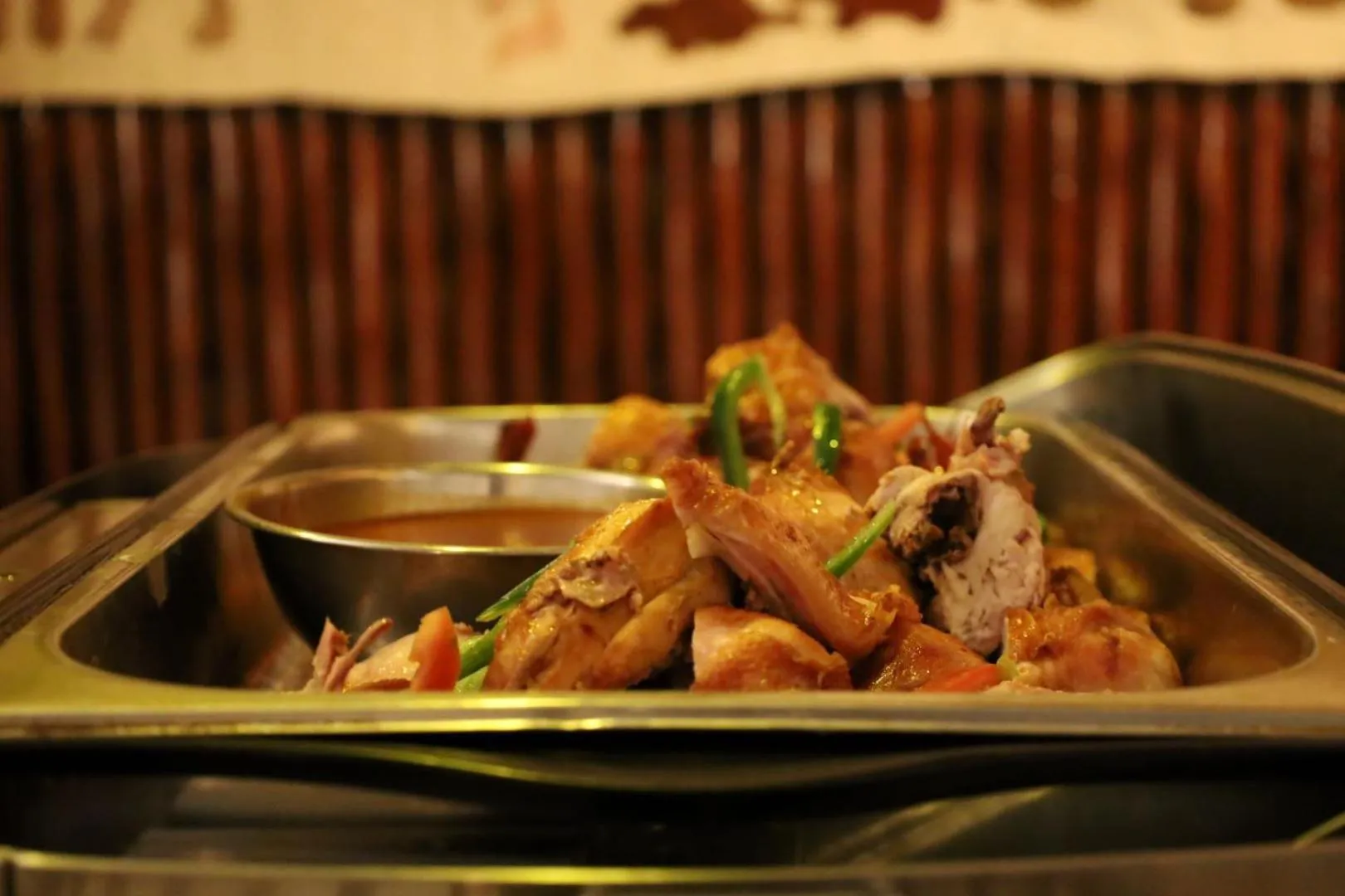 Restaurant/places to eat in Salt Lick Safari Lodge