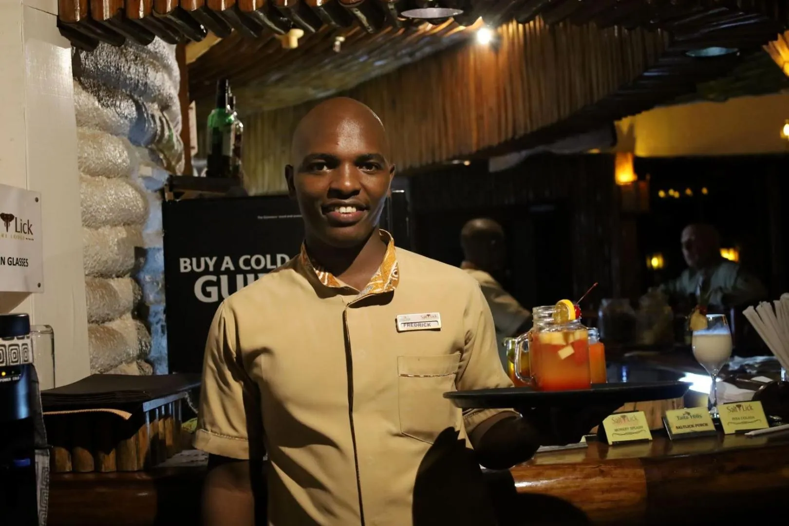 Restaurant/places to eat in Salt Lick Safari Lodge