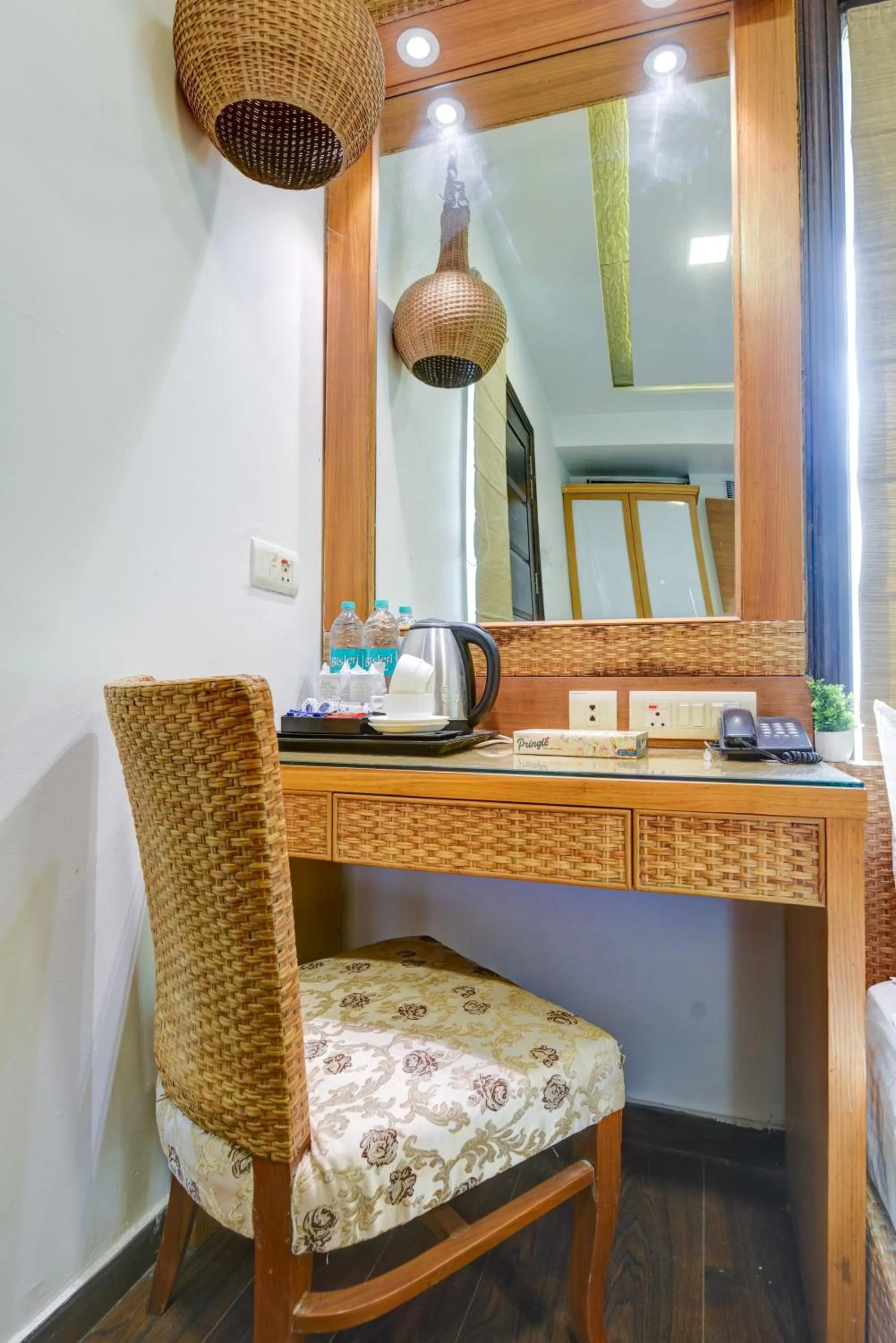 Living room in Qotel Signature Lavish Inn Rajouri Garden